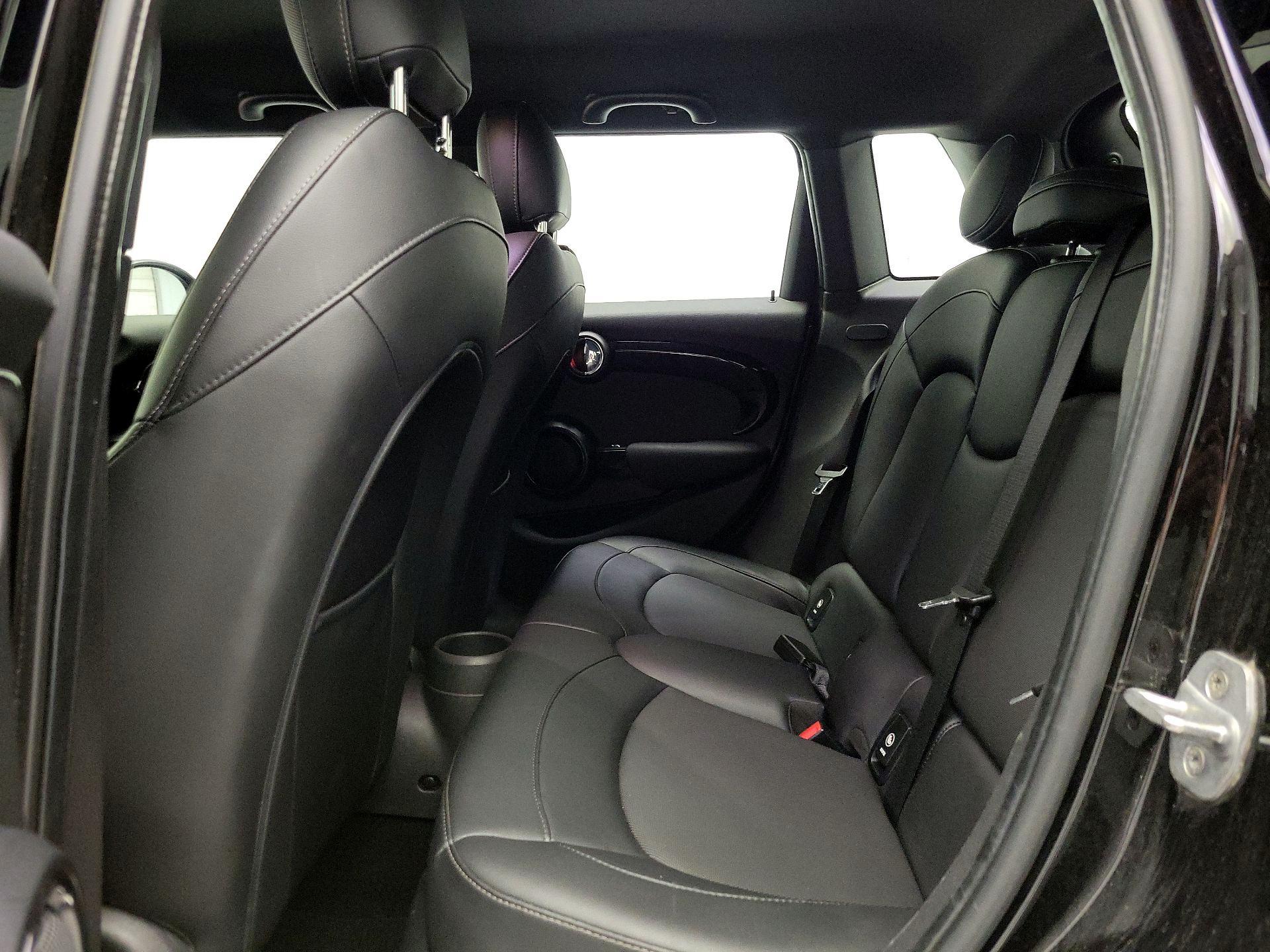 Thumbnail: 2019 MINI Cooper Hardtop - 19