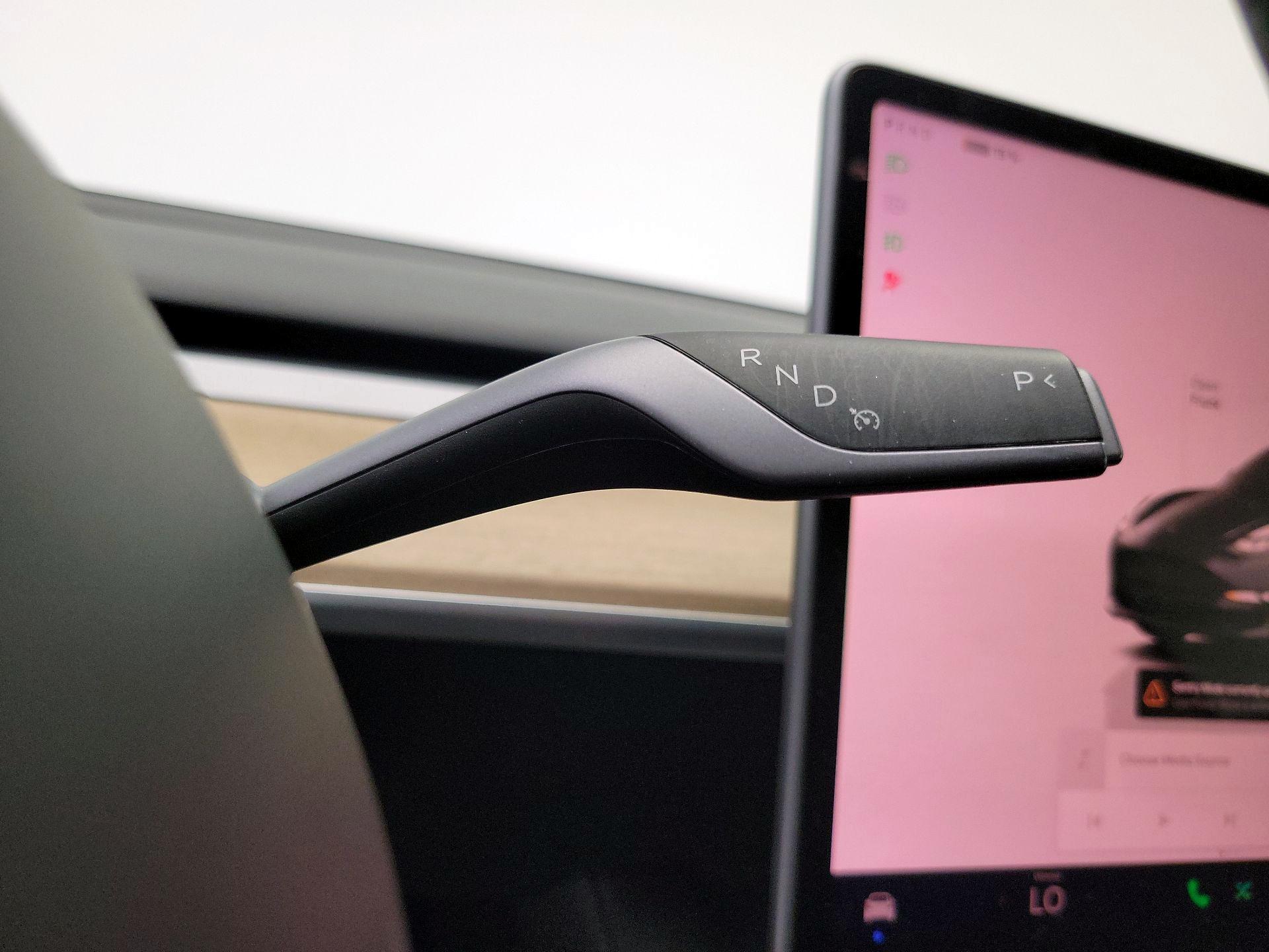Thumbnail: 2022 Tesla Model 3 - 17
