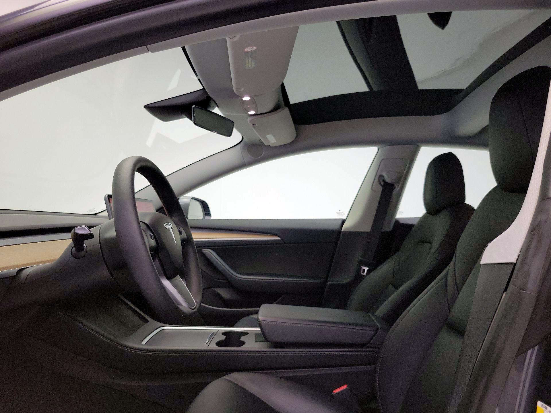 Thumbnail: 2022 Tesla Model 3 - 18
