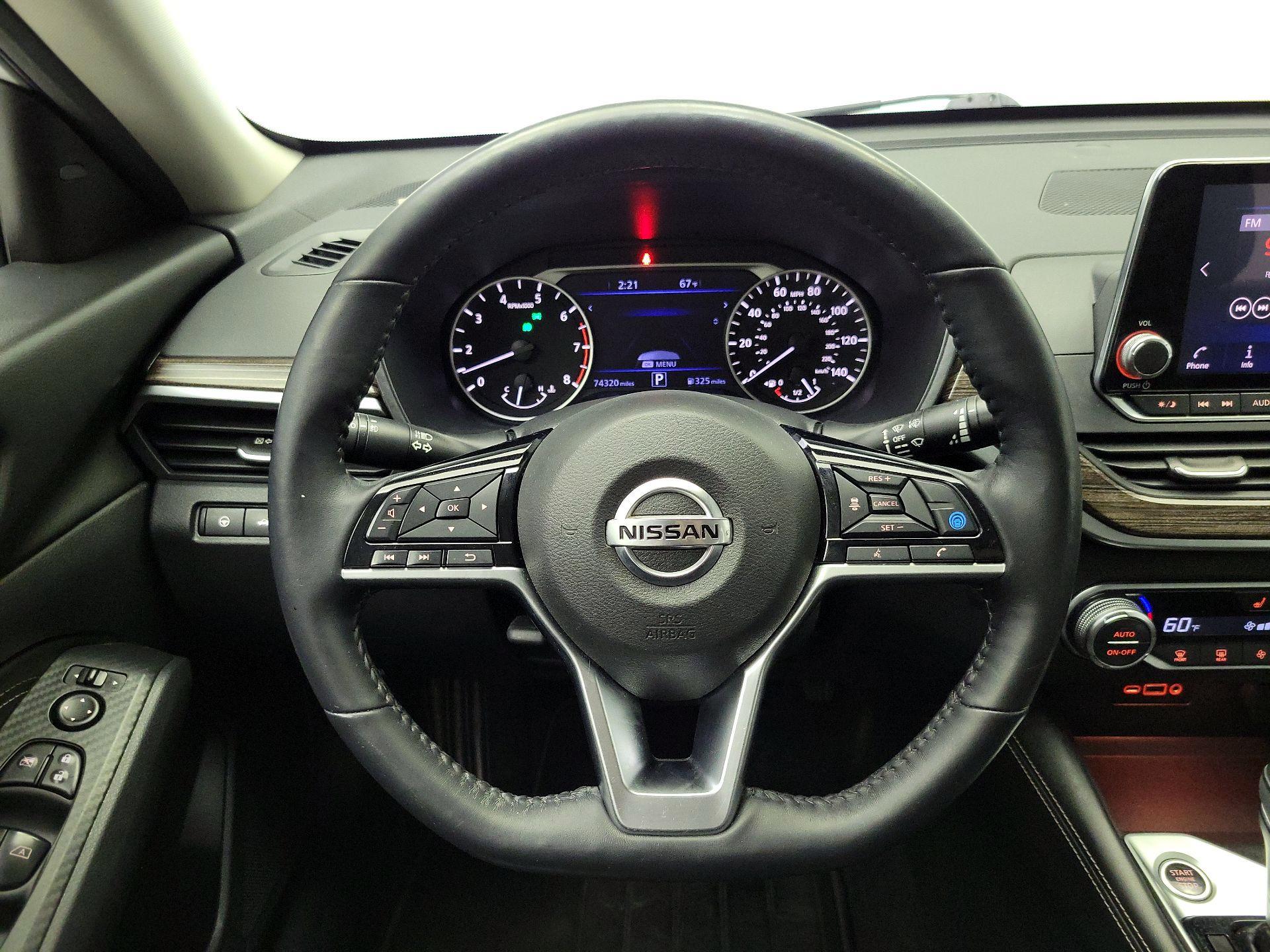 Thumbnail: 2019 Nissan Altima - 10