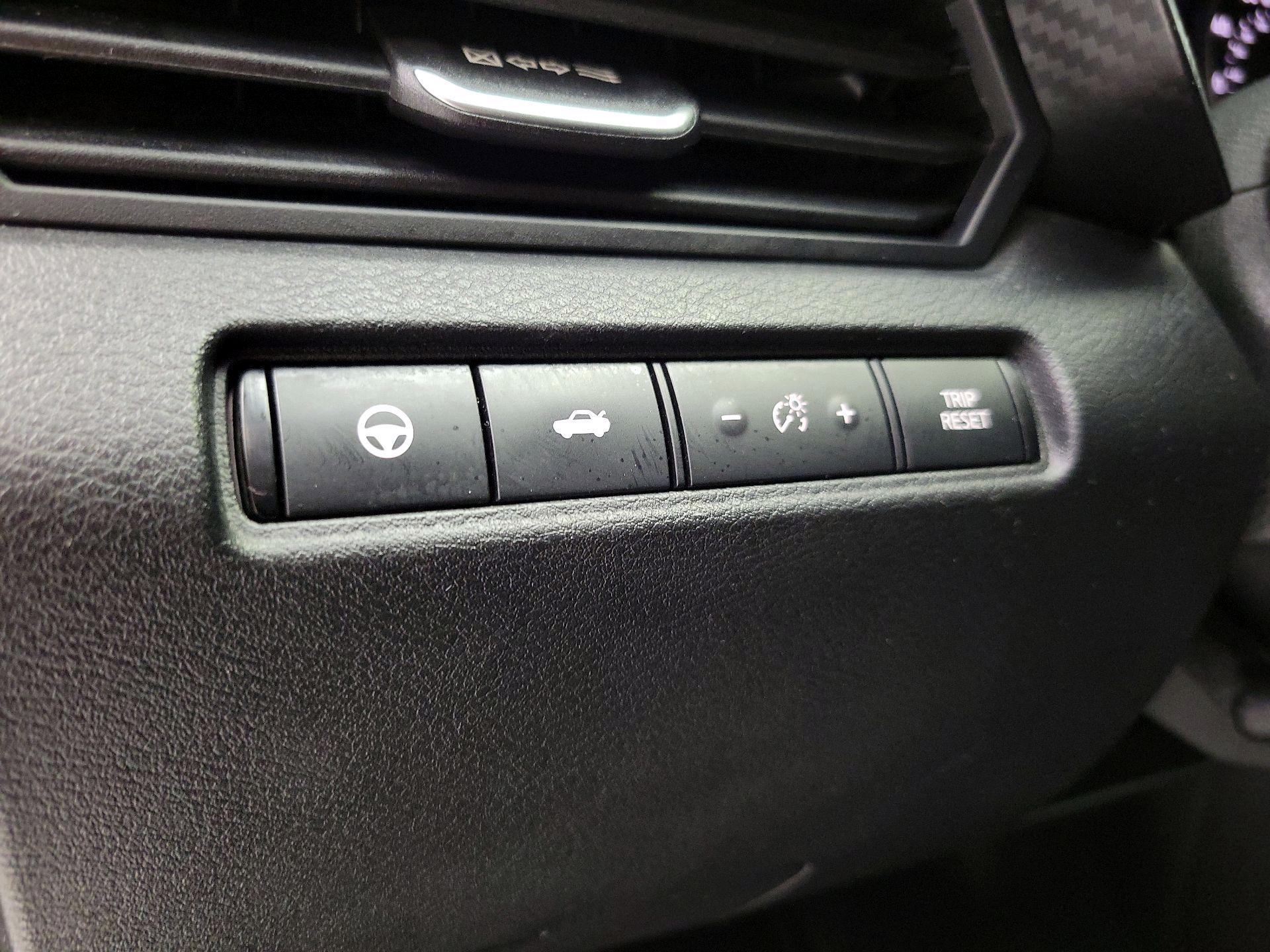 Thumbnail: 2019 Nissan Altima - 13