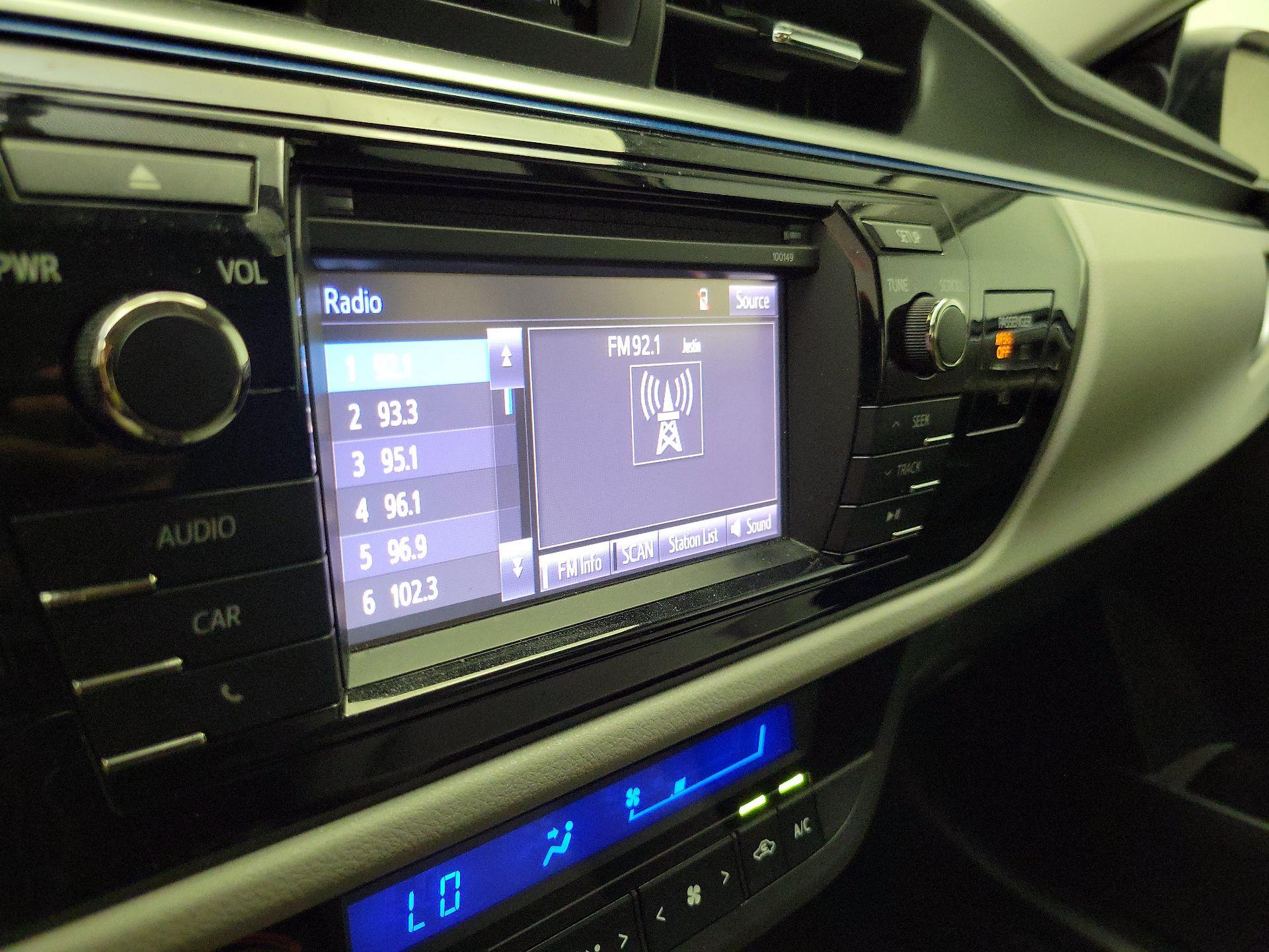 Thumbnail: 2014 Toyota Corolla - 14