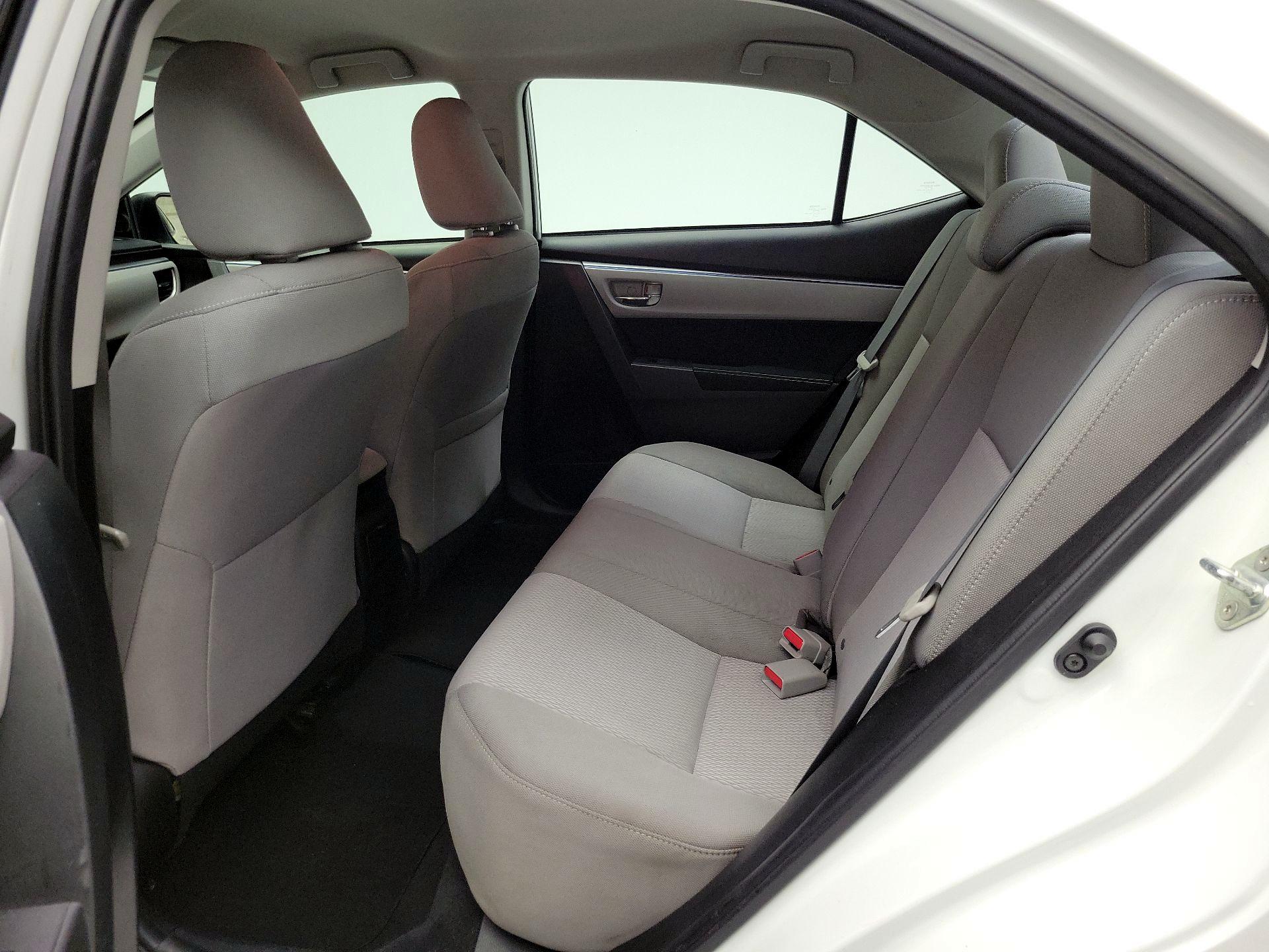 Thumbnail: 2014 Toyota Corolla - 18