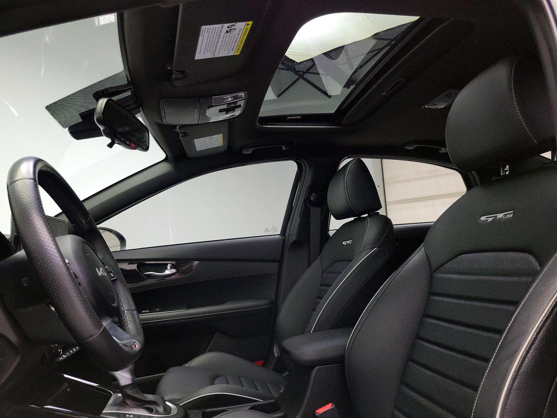 Thumbnail: 2023 Kia Forte - 20