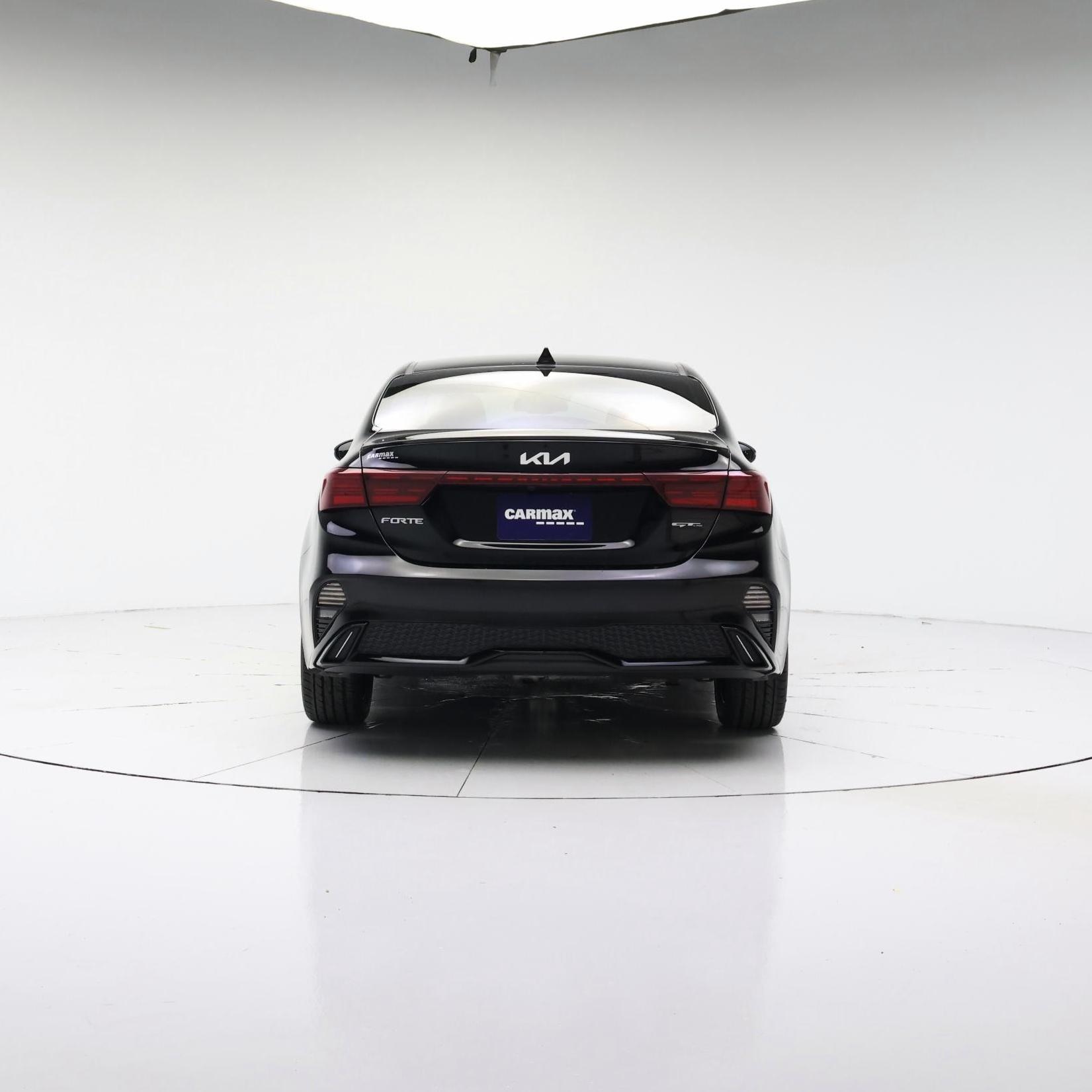Thumbnail: 2023 Kia Forte - 6