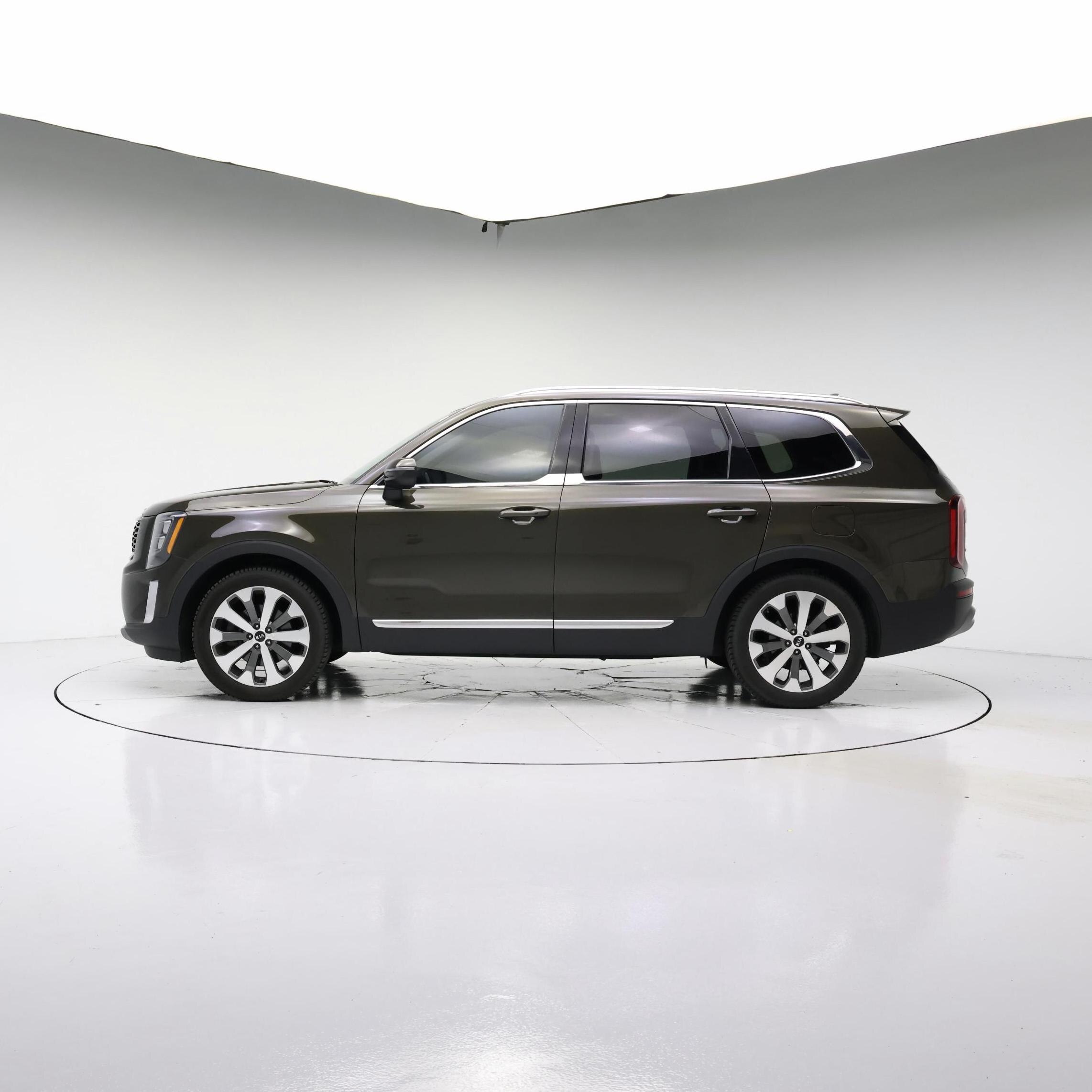 Thumbnail: 2021 Kia Telluride - 3