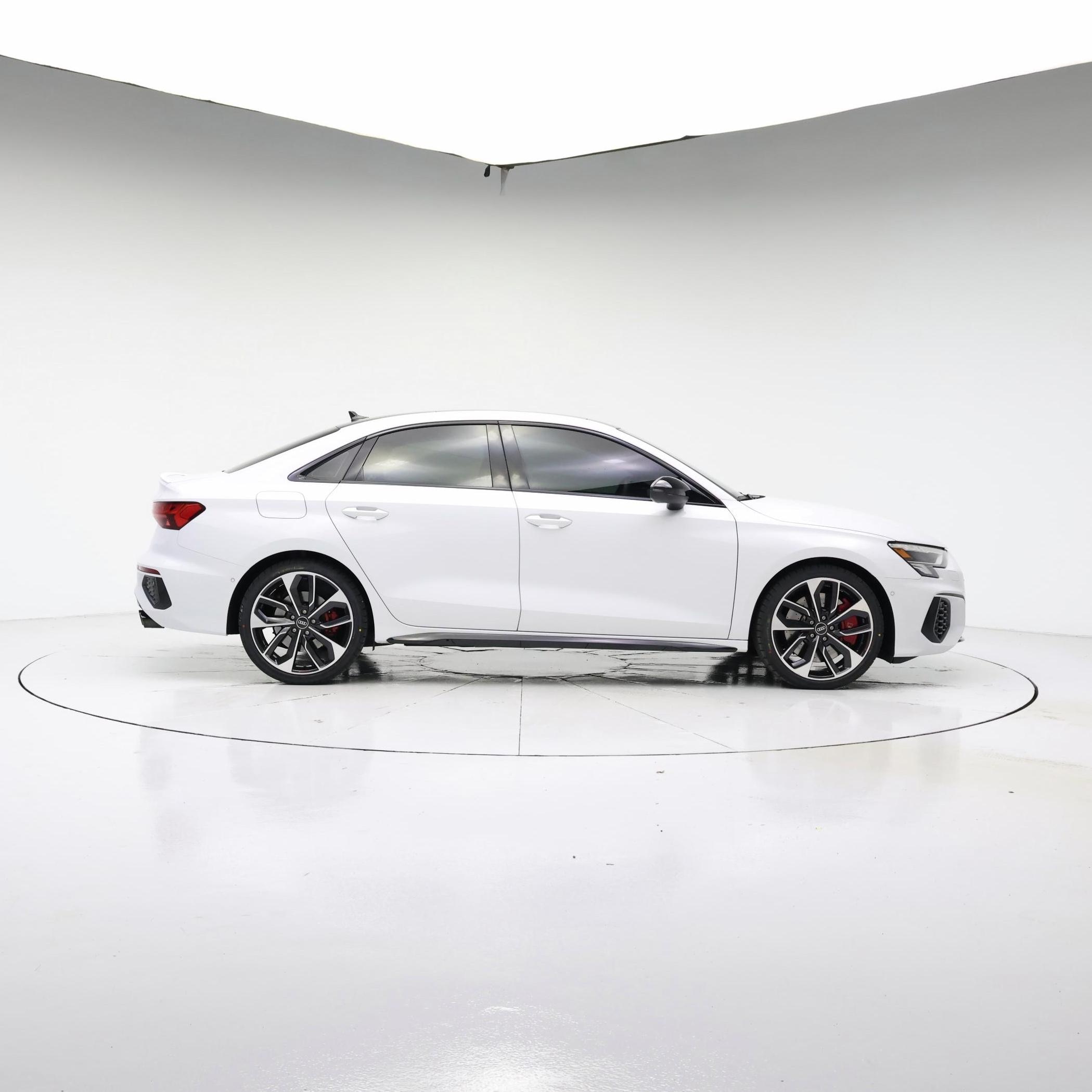 Thumbnail: 2022 Audi S3 - 7