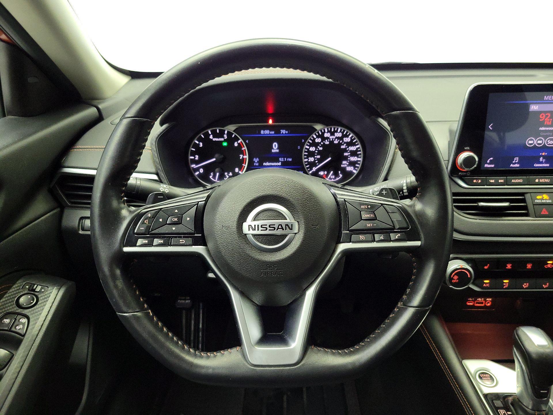 Thumbnail: 2020 Nissan Altima - 10
