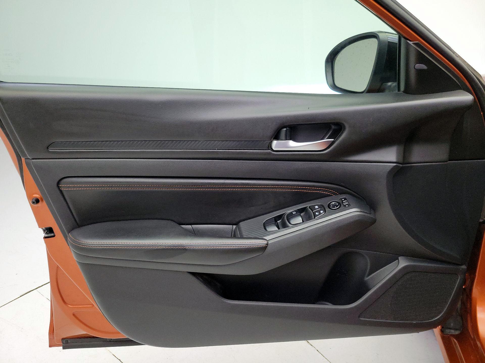 Thumbnail: 2020 Nissan Altima - 12