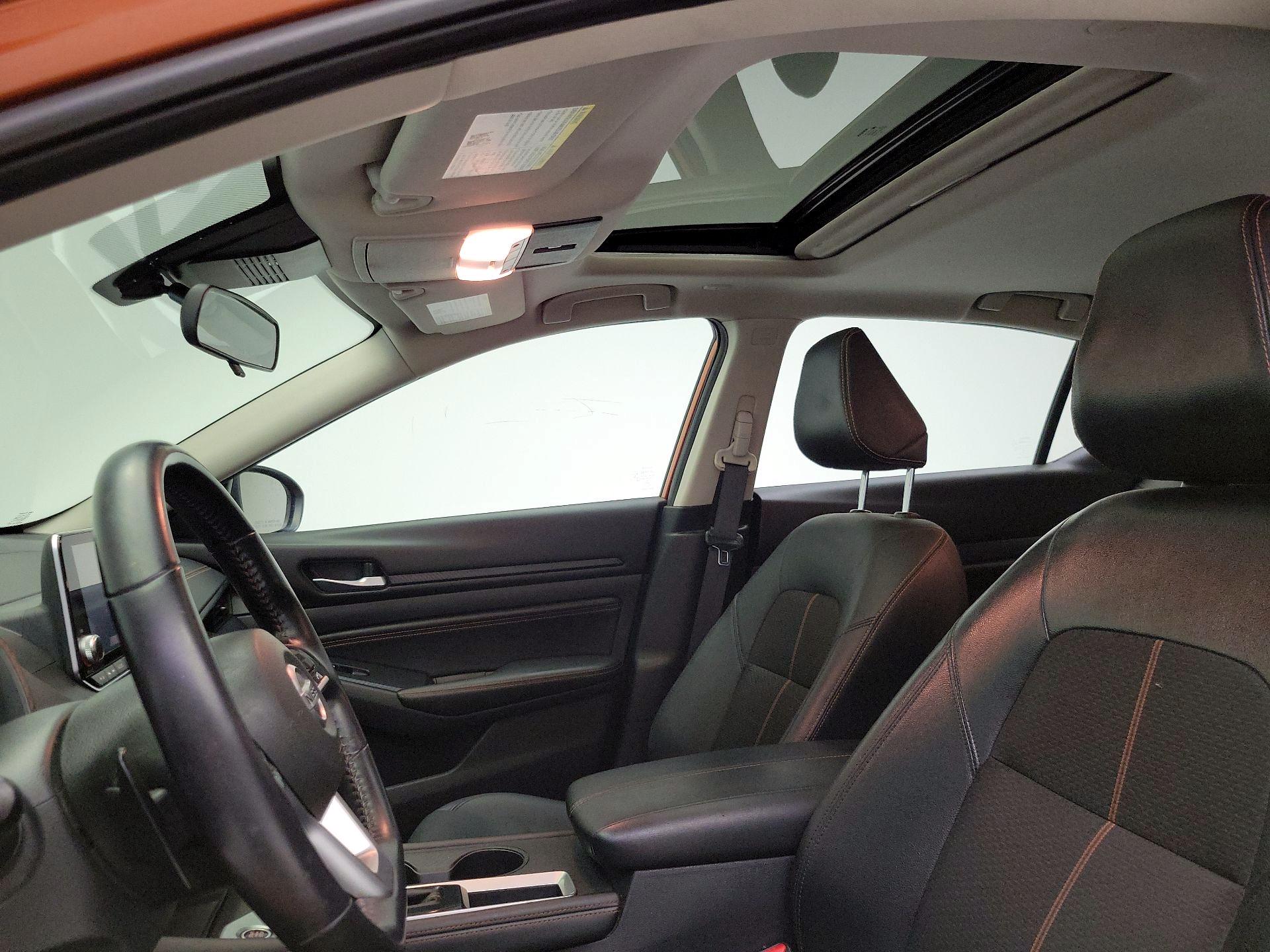 Thumbnail: 2020 Nissan Altima - 19