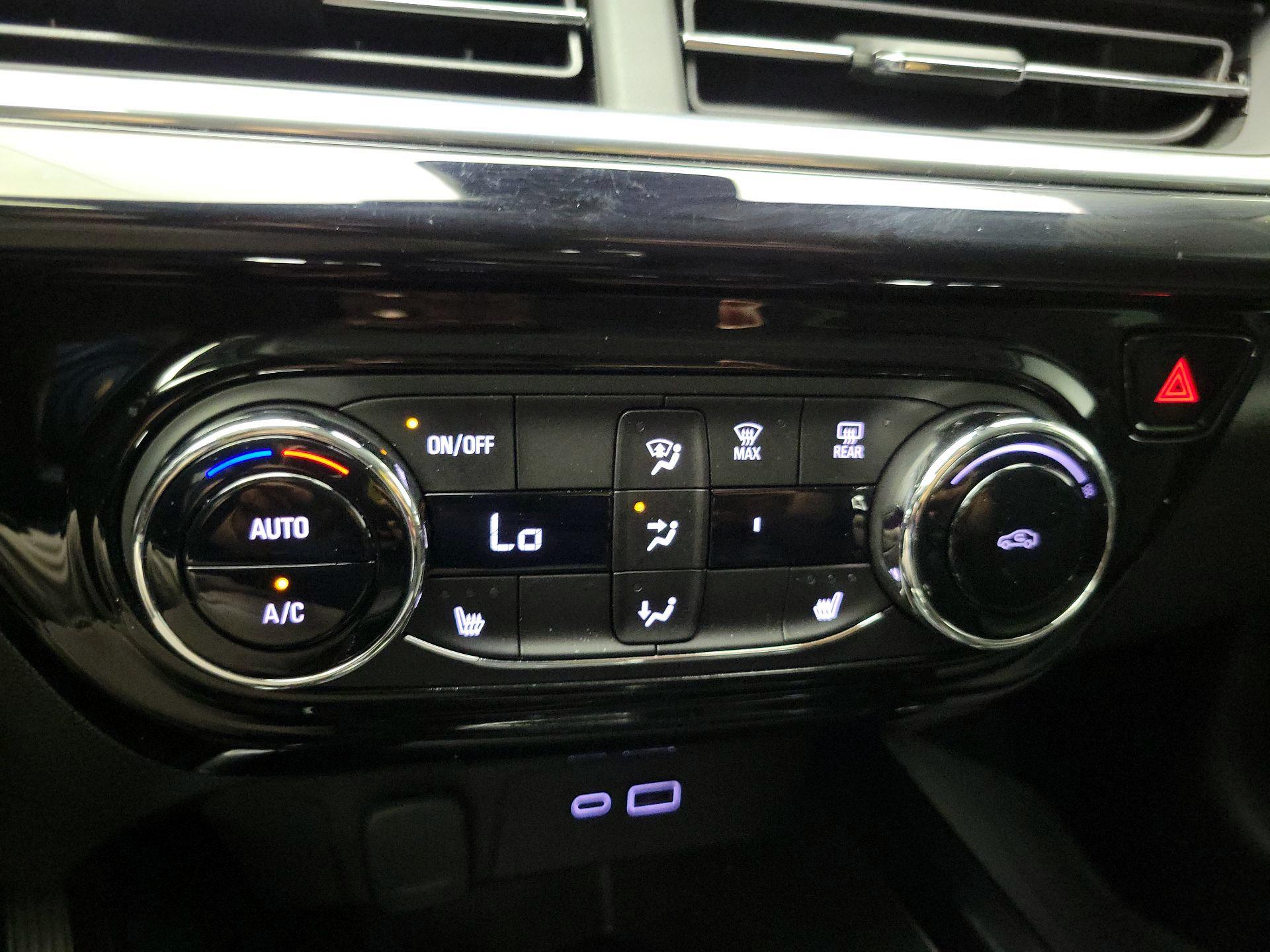 Thumbnail: 2025 Chevrolet Trax - 16
