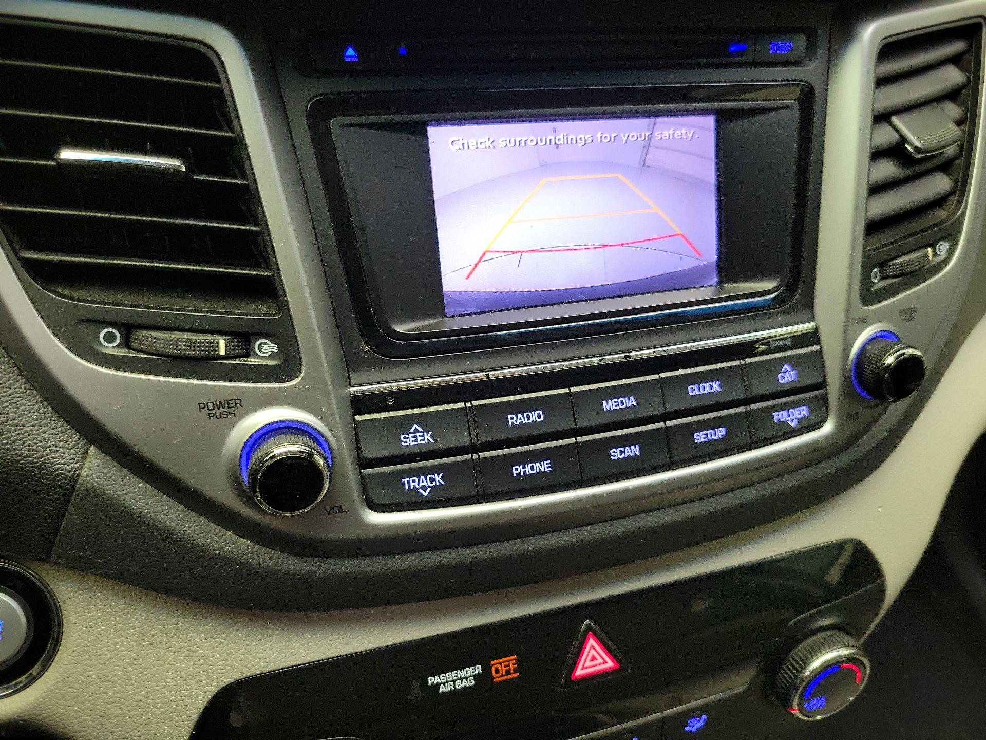 Thumbnail: 2016 Hyundai Tucson - 14