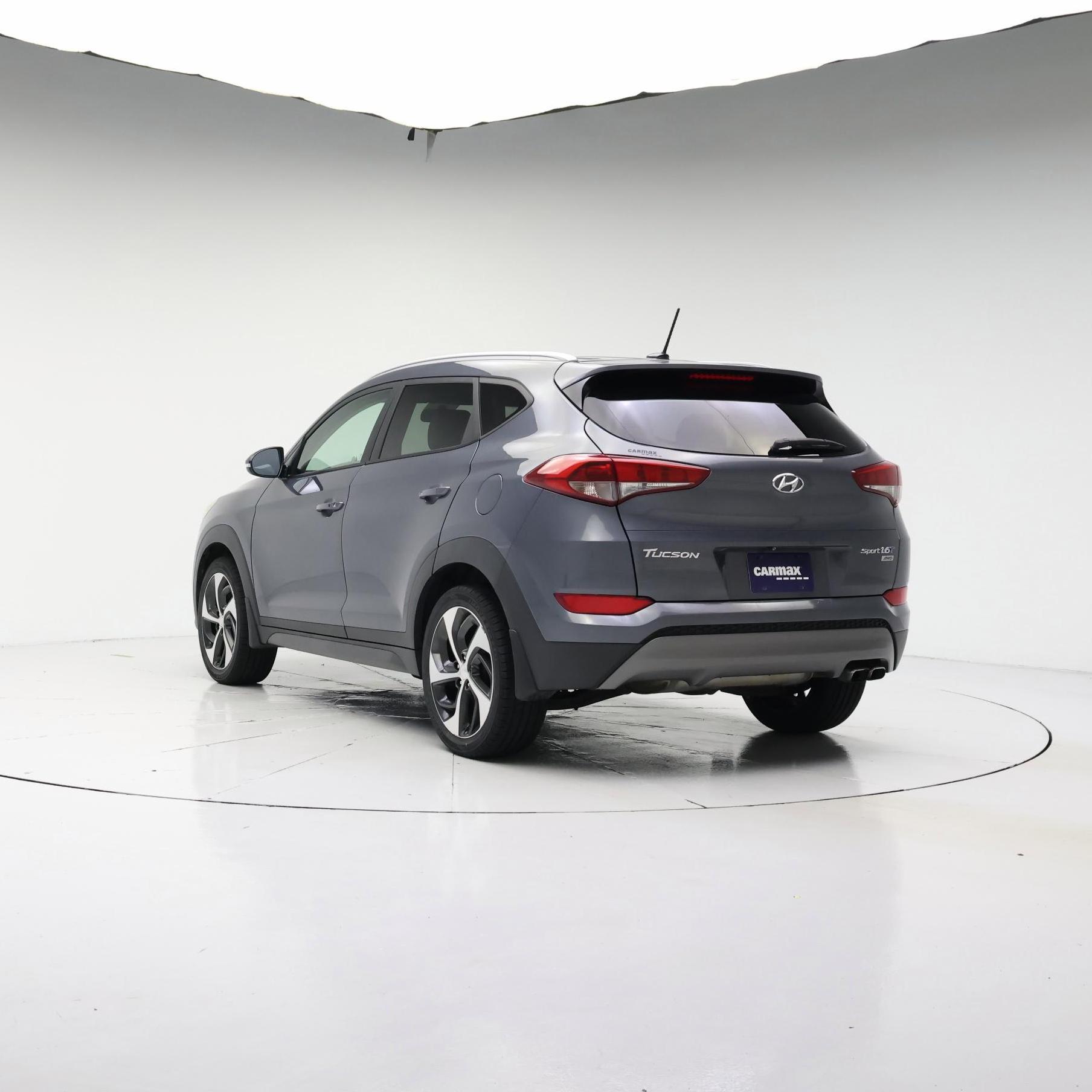 Thumbnail: 2016 Hyundai Tucson - 2