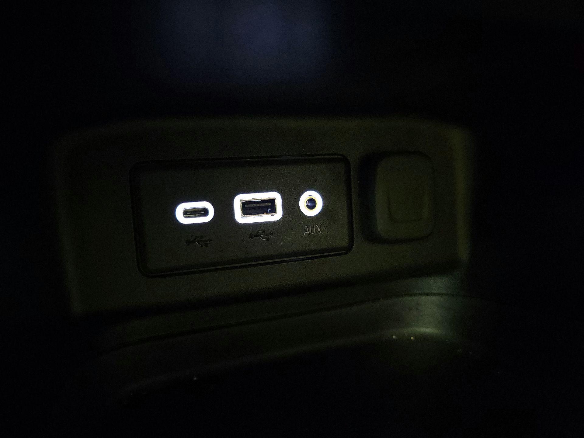 Thumbnail: 2022 Chevrolet Equinox - 18