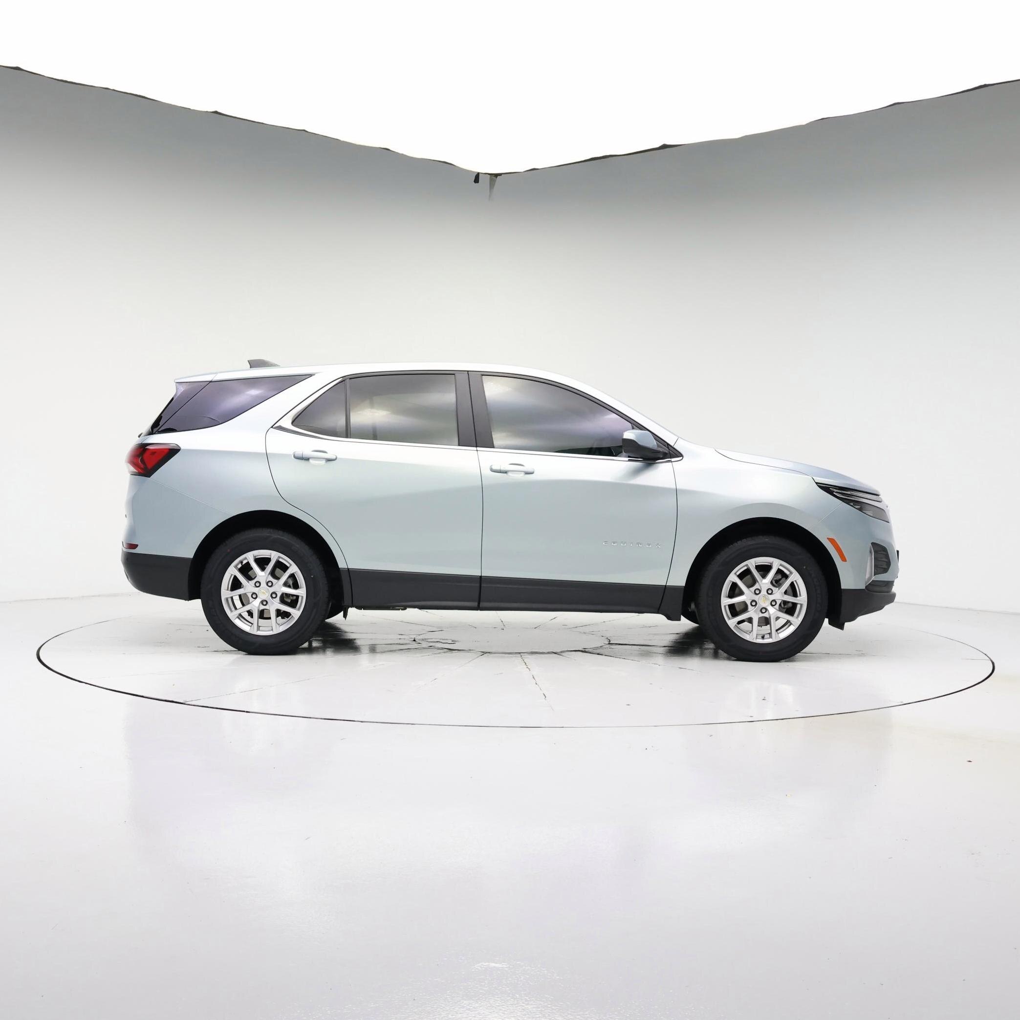 Thumbnail: 2022 Chevrolet Equinox - 7