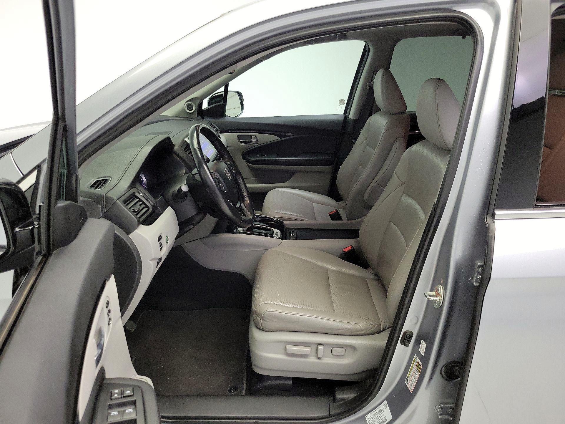 Thumbnail: 2019 Honda Ridgeline - 11