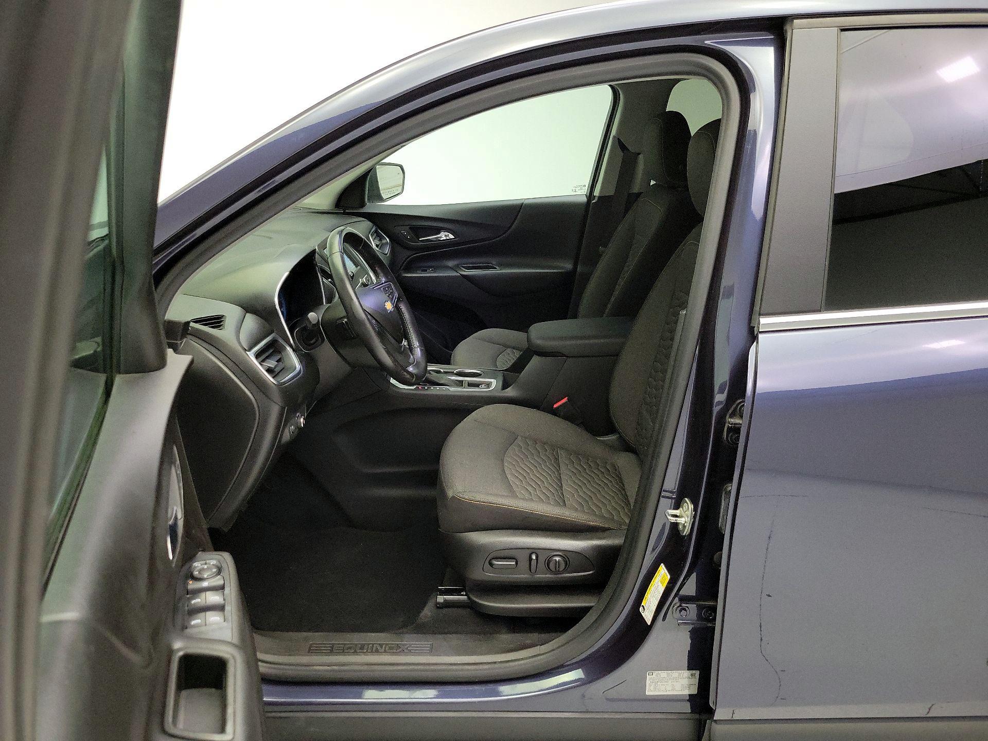 Thumbnail: 2018 Chevrolet Equinox - 11