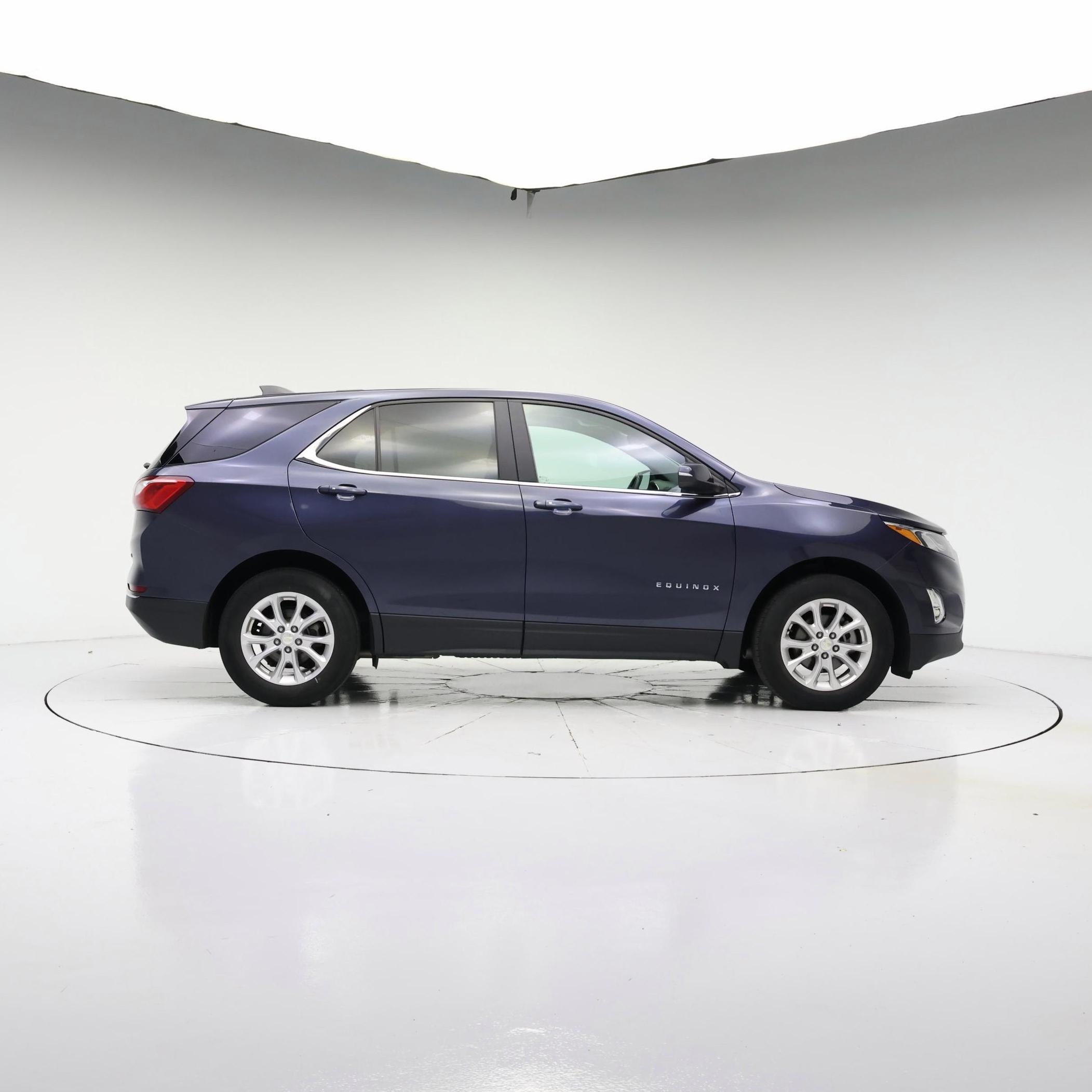 Thumbnail: 2018 Chevrolet Equinox - 3