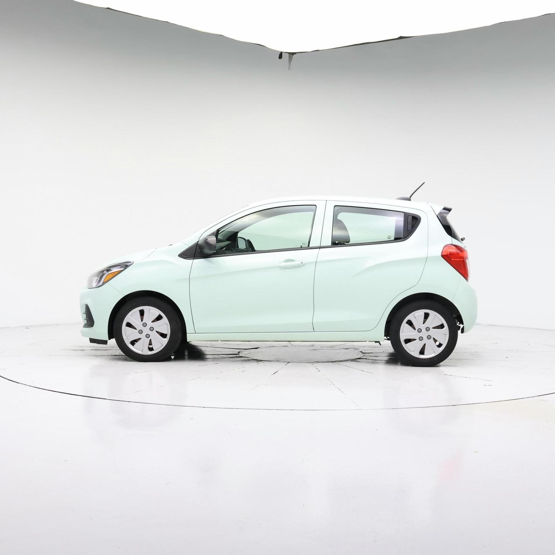 Thumbnail: 2017 Chevrolet Spark - 3