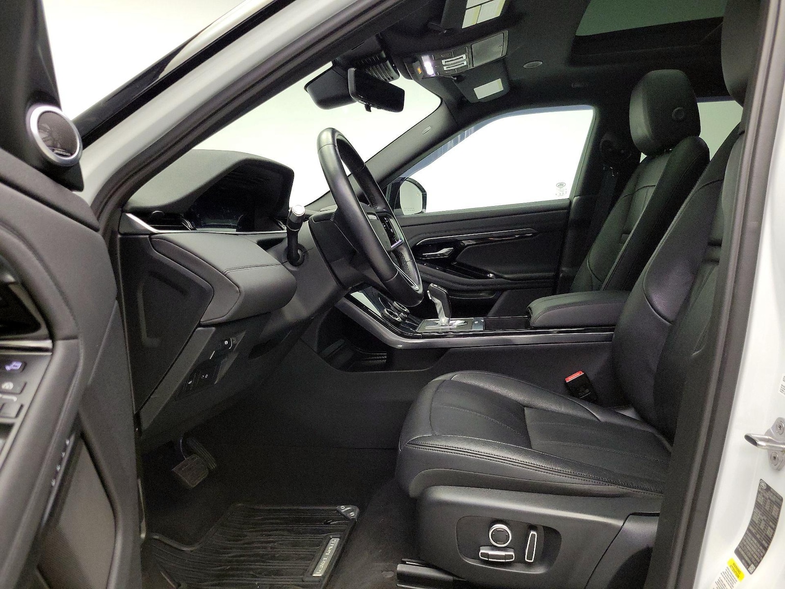 2022 Land Rover Range Rover Evoque SE - Photo 12