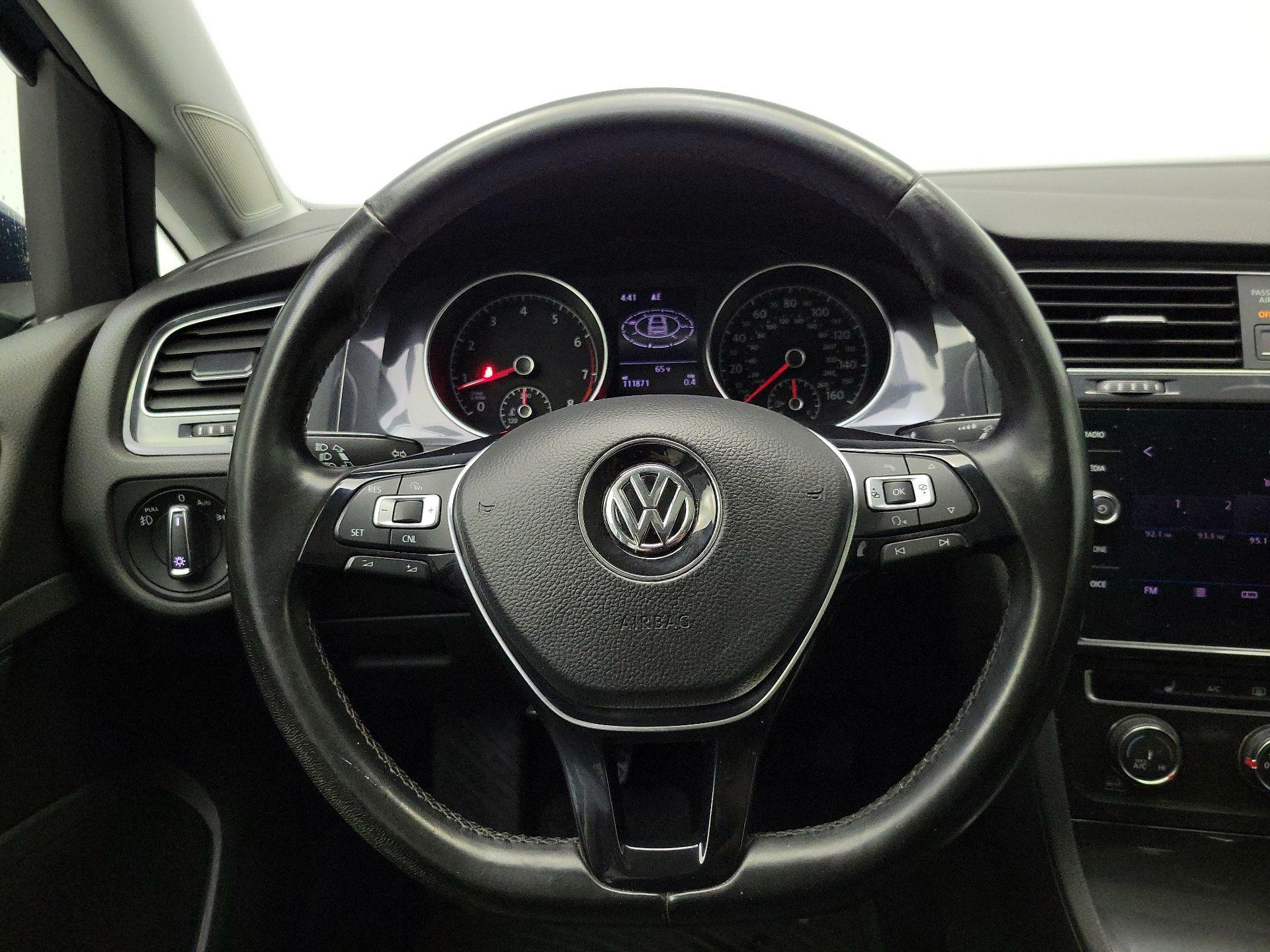 Thumbnail: 2018 Volkswagen Golf - 10