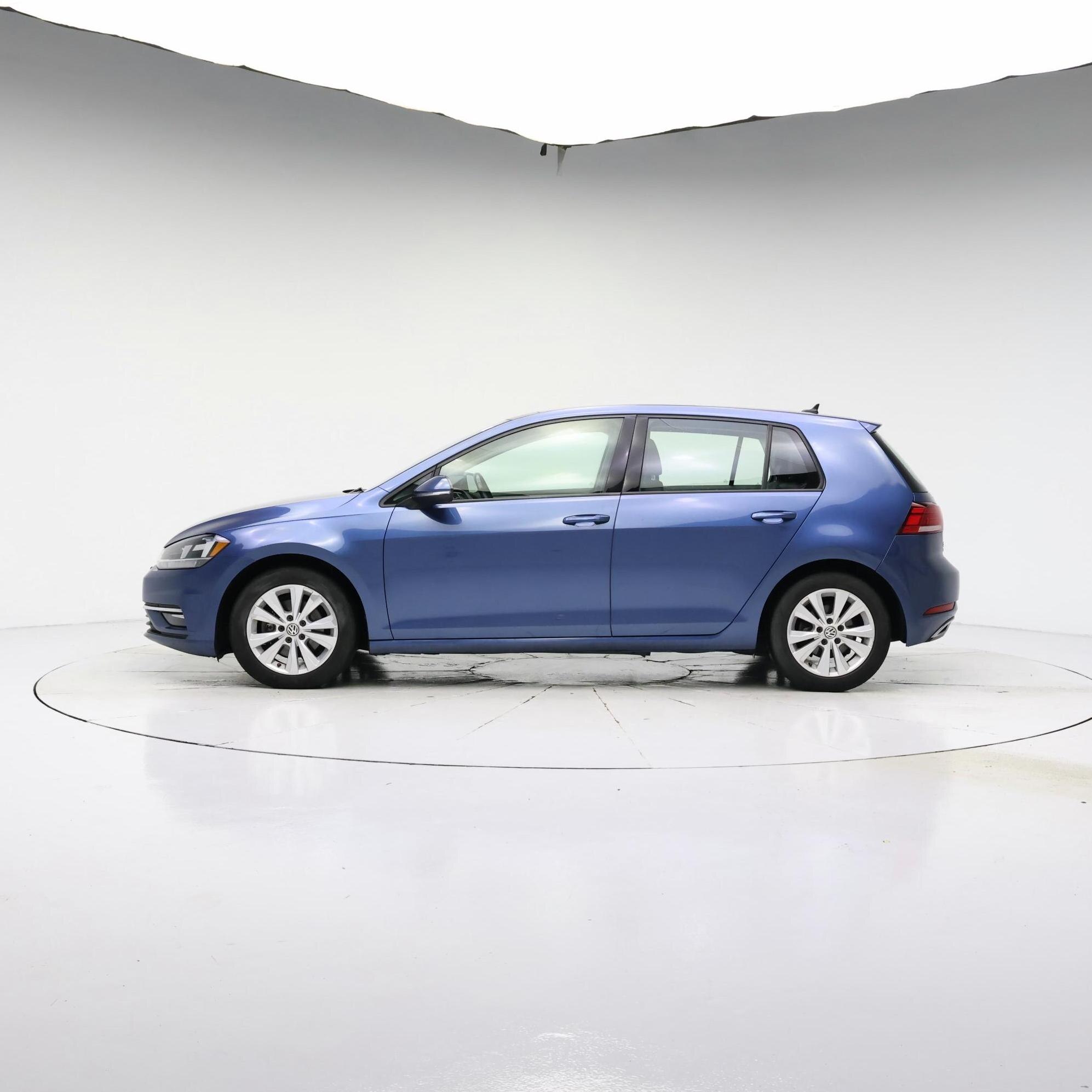 Thumbnail: 2018 Volkswagen Golf - 3
