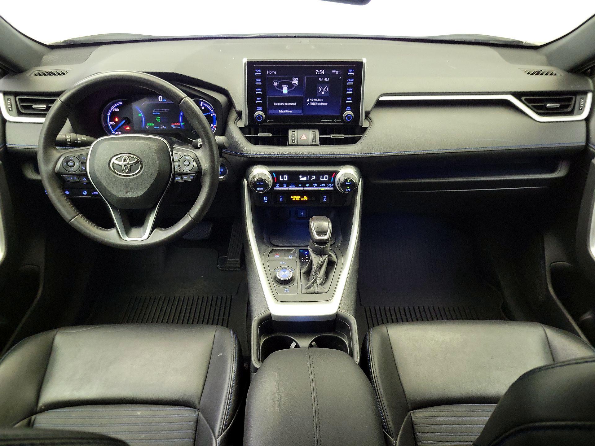 Thumbnail: 2021 Toyota RAV4 - 9