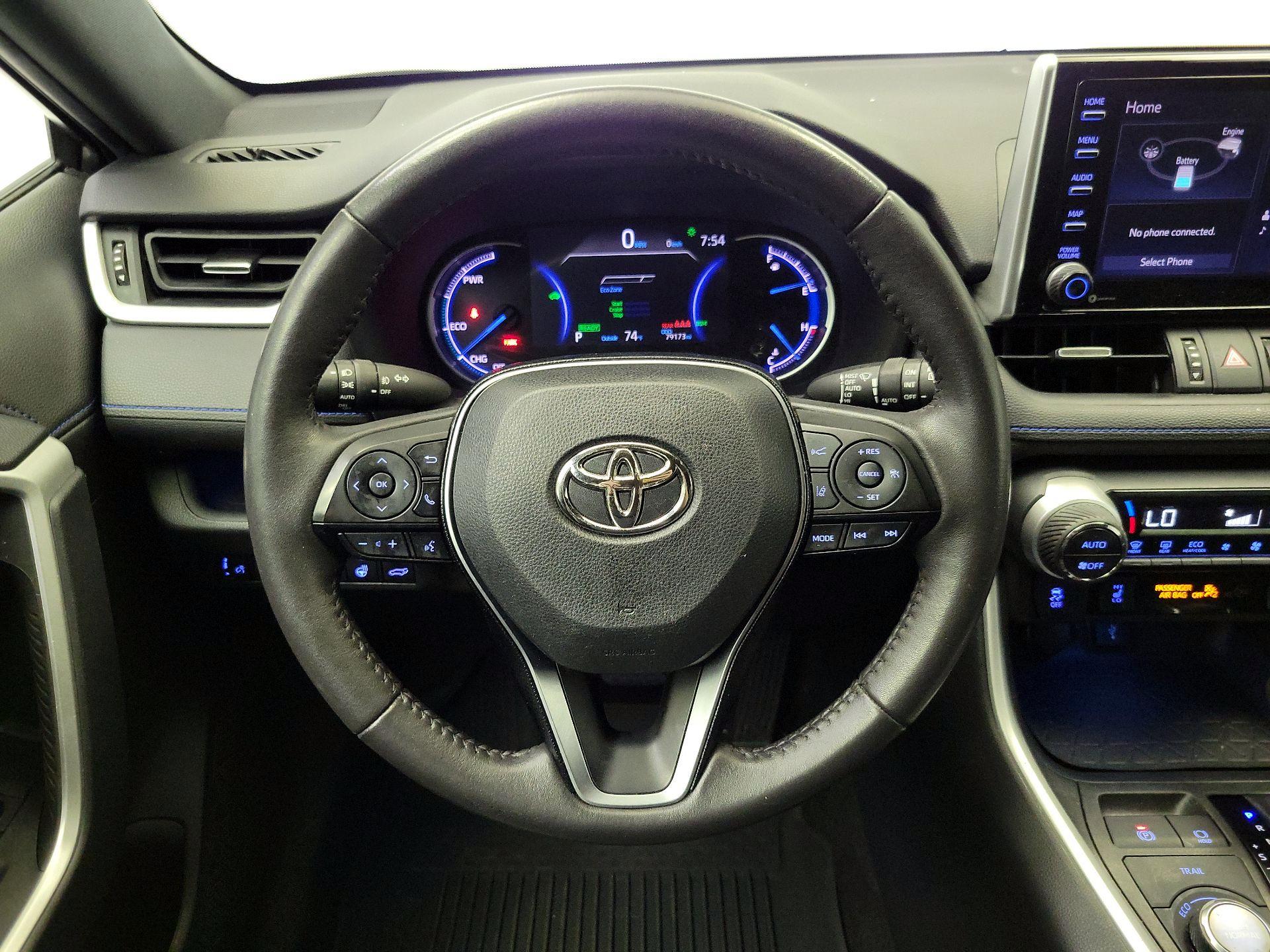 Thumbnail: 2021 Toyota RAV4 - 10