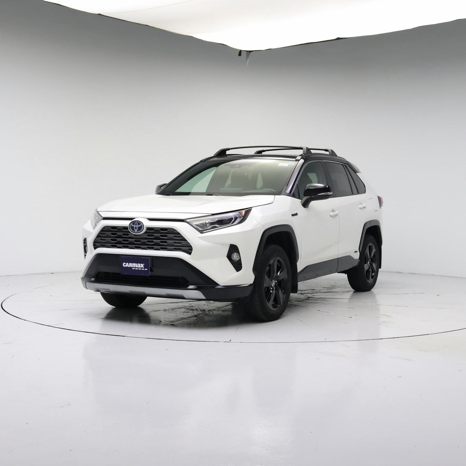 Thumbnail: 2021 Toyota RAV4 - 4