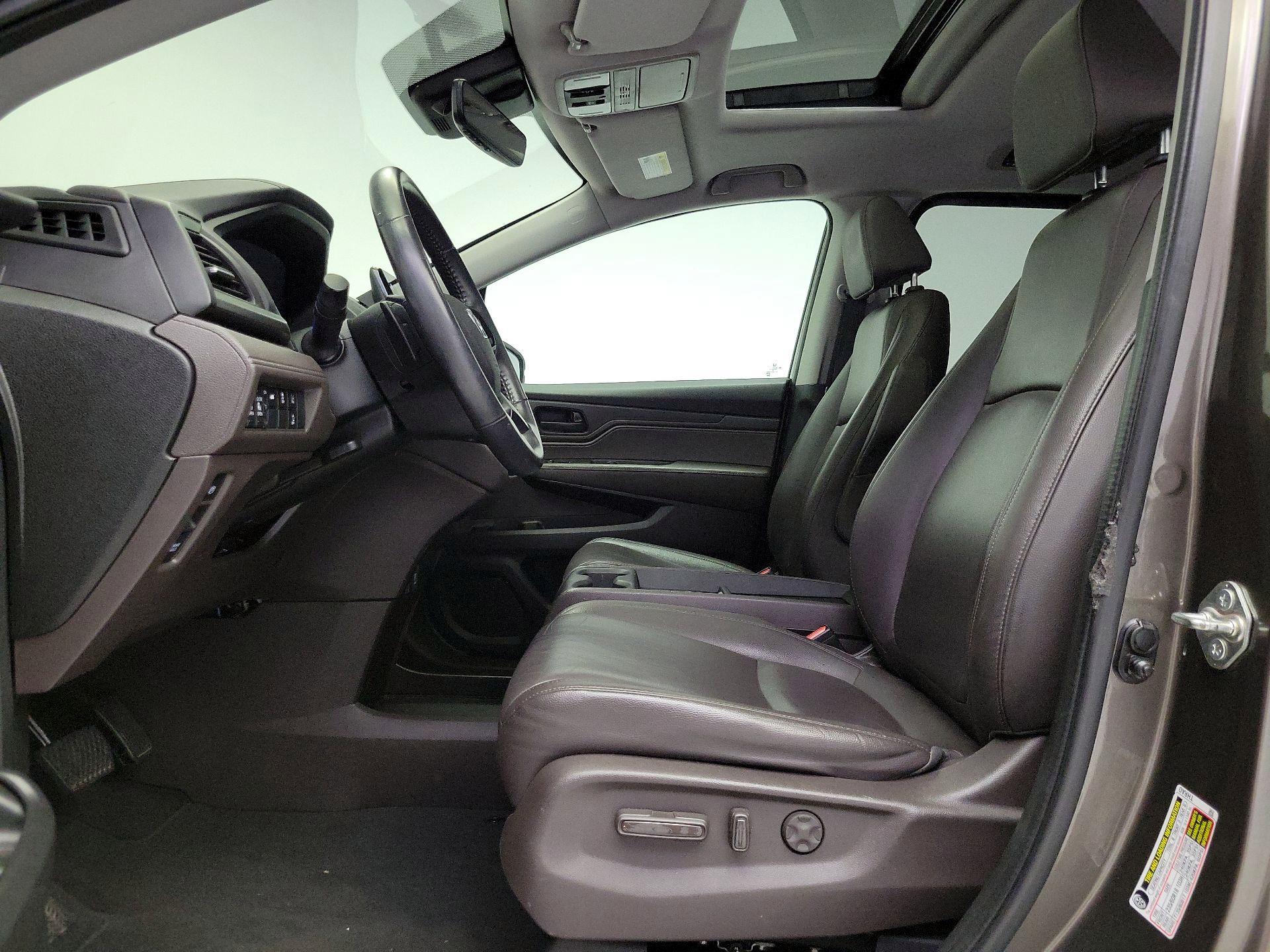 Thumbnail: 2018 Honda Odyssey - 11