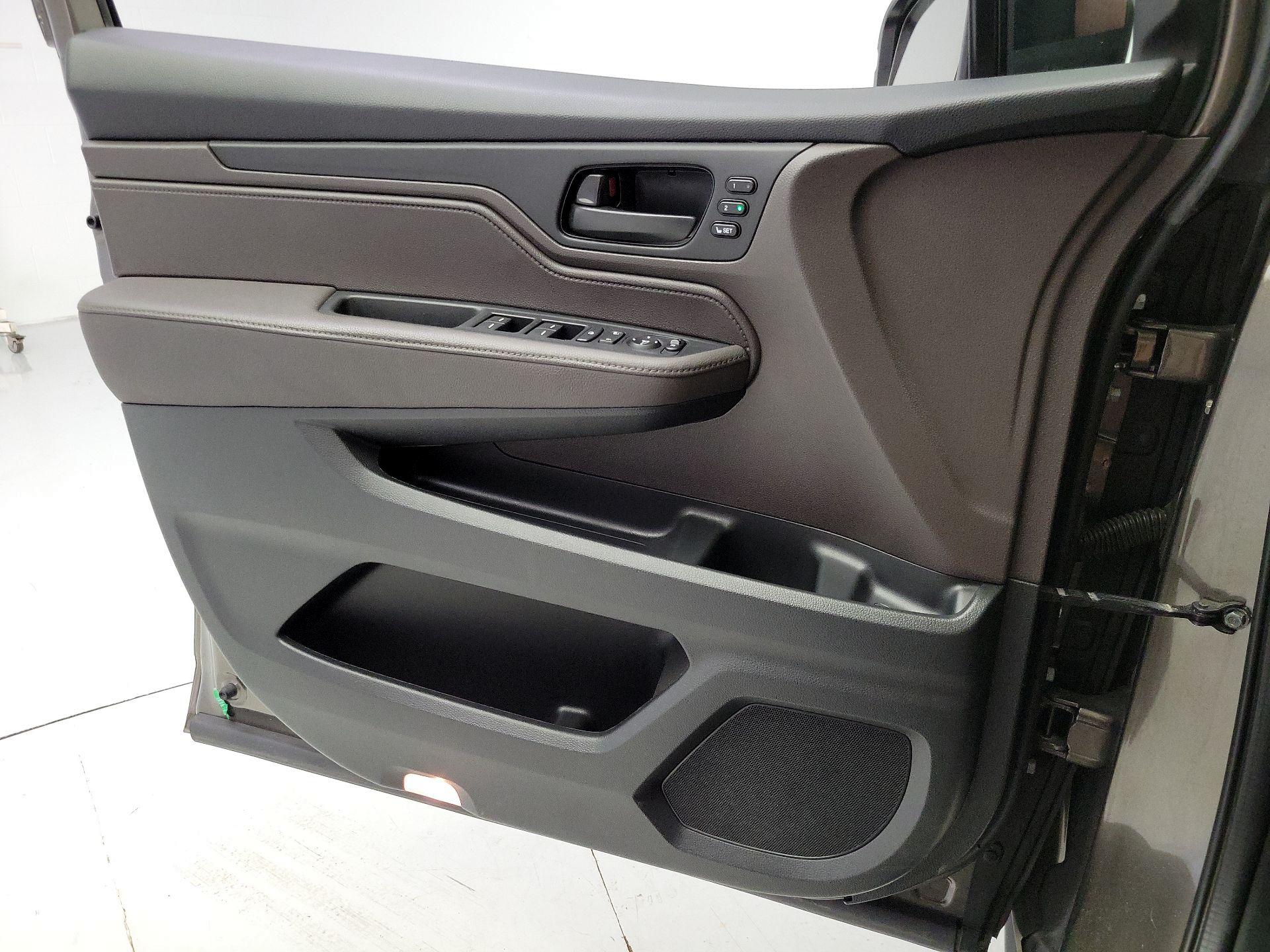 Thumbnail: 2018 Honda Odyssey - 12