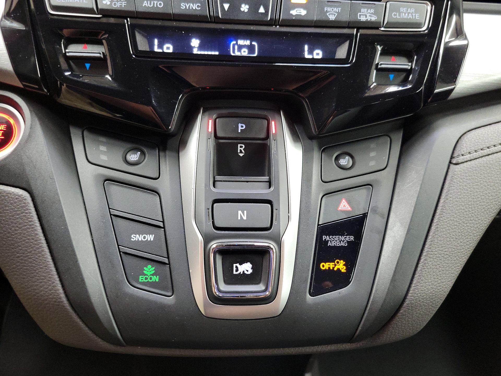 Thumbnail: 2018 Honda Odyssey - 17