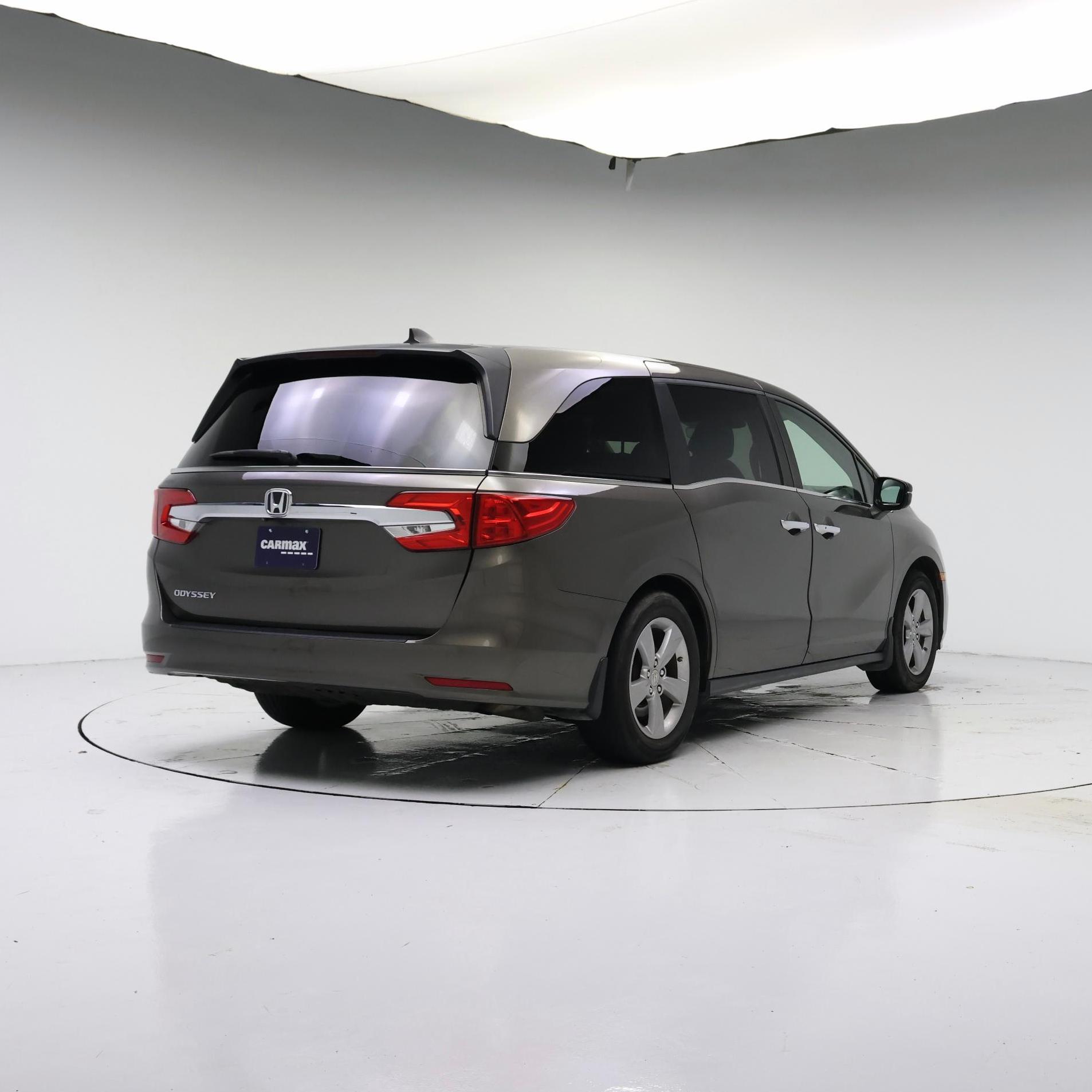Thumbnail: 2018 Honda Odyssey - 8