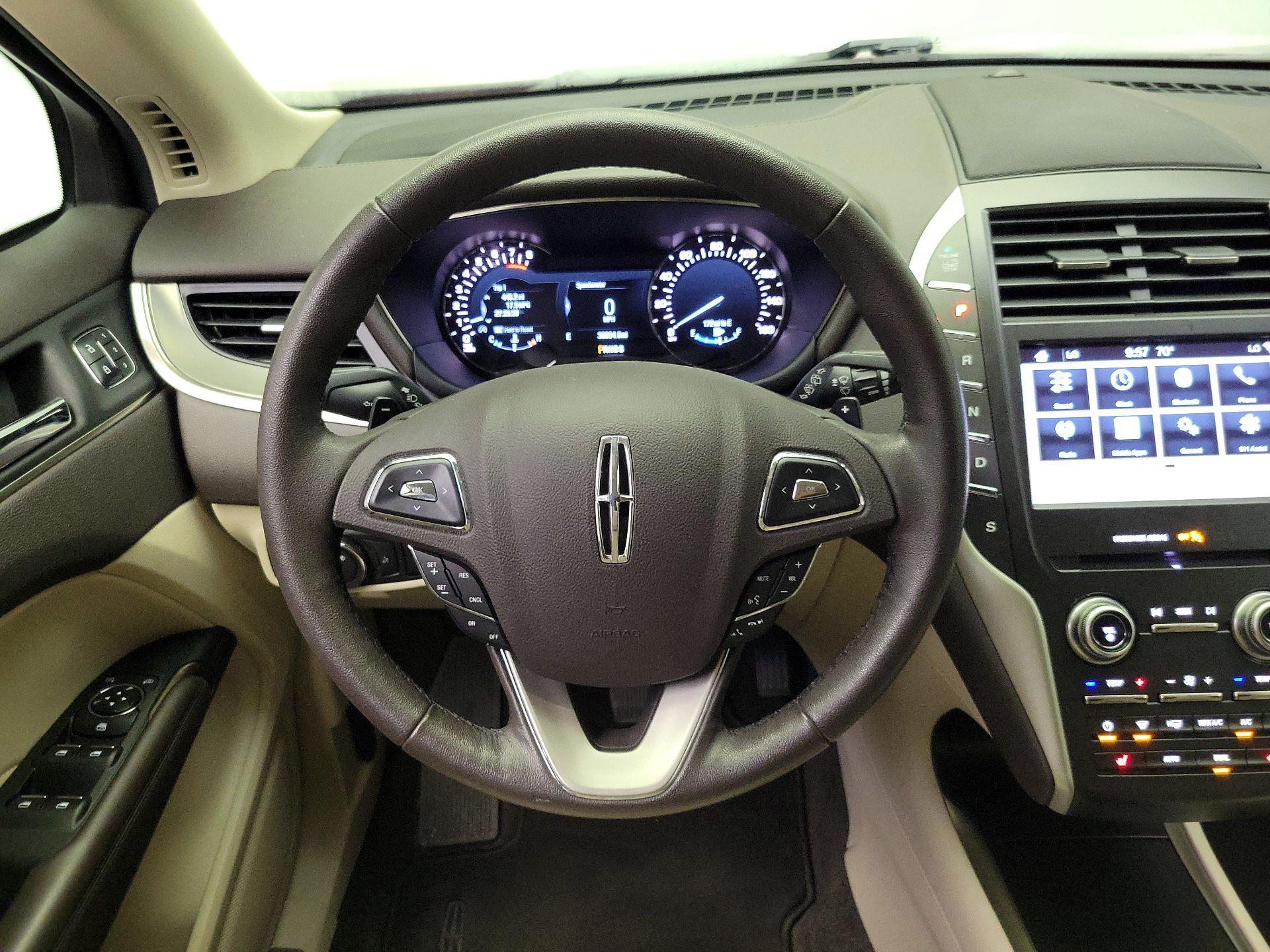 Thumbnail: 2018 Lincoln MKC - 10