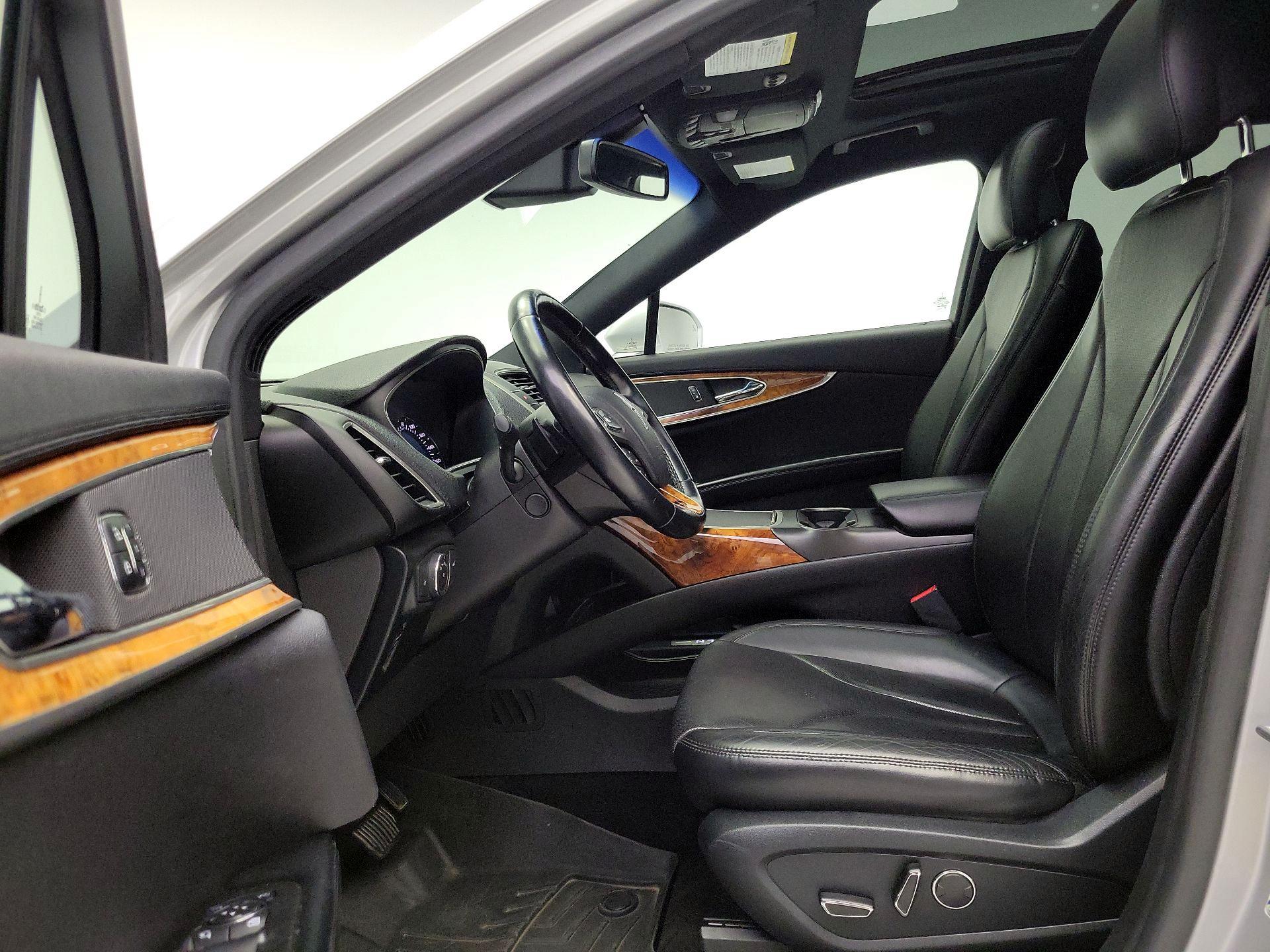 Thumbnail: 2016 Lincoln MKX - 11