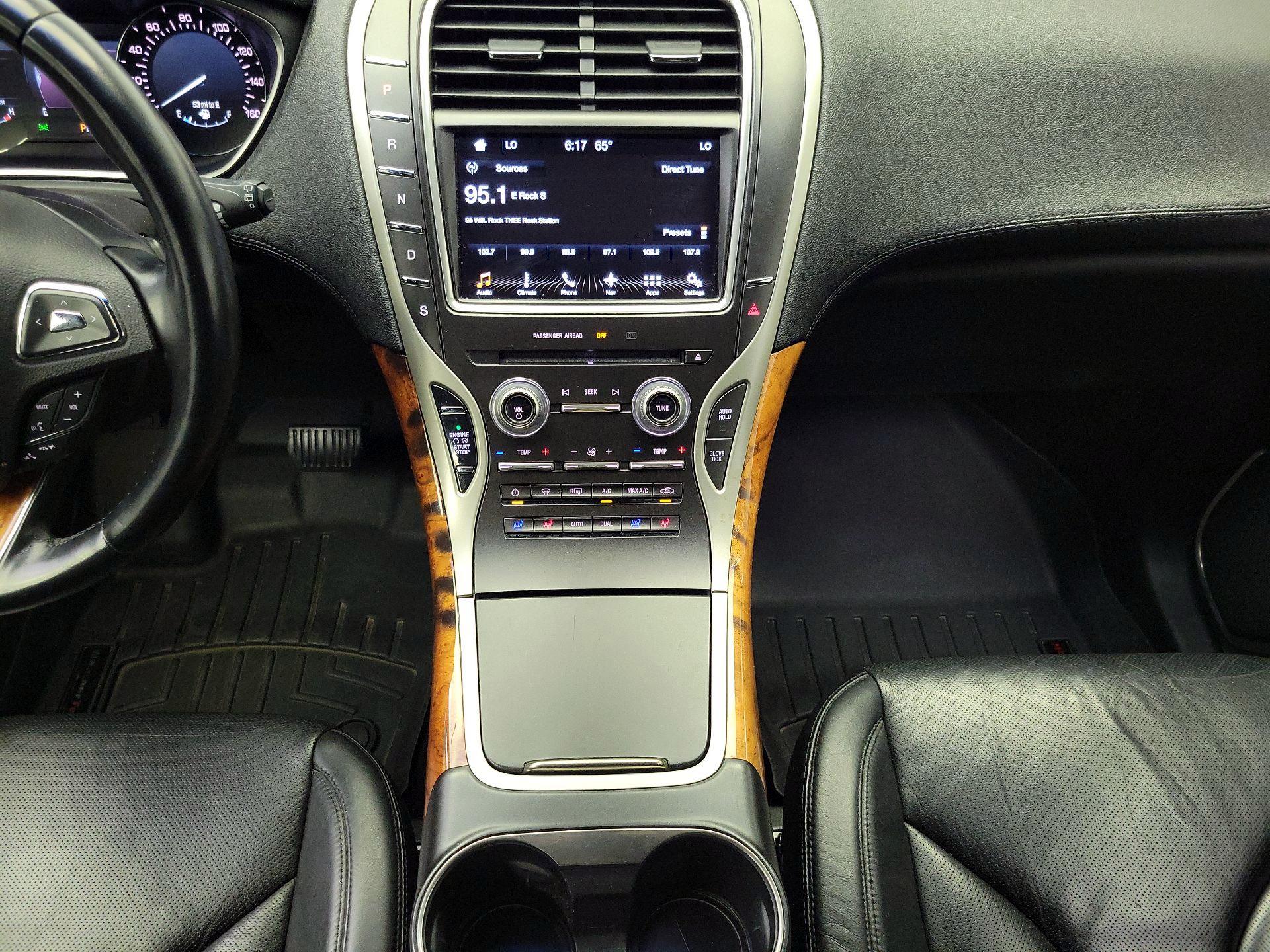 Thumbnail: 2016 Lincoln MKX - 18