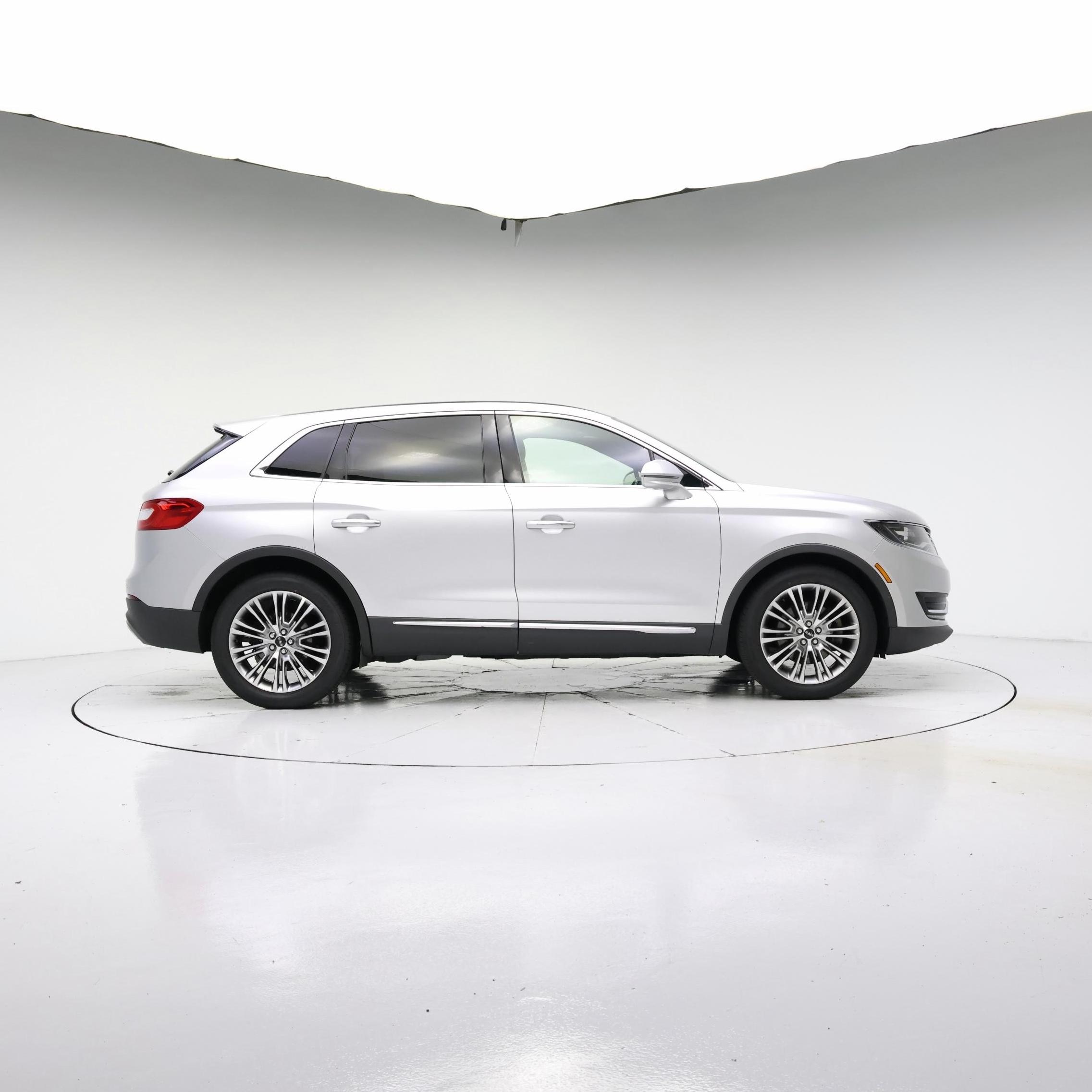 Thumbnail: 2016 Lincoln MKX - 7