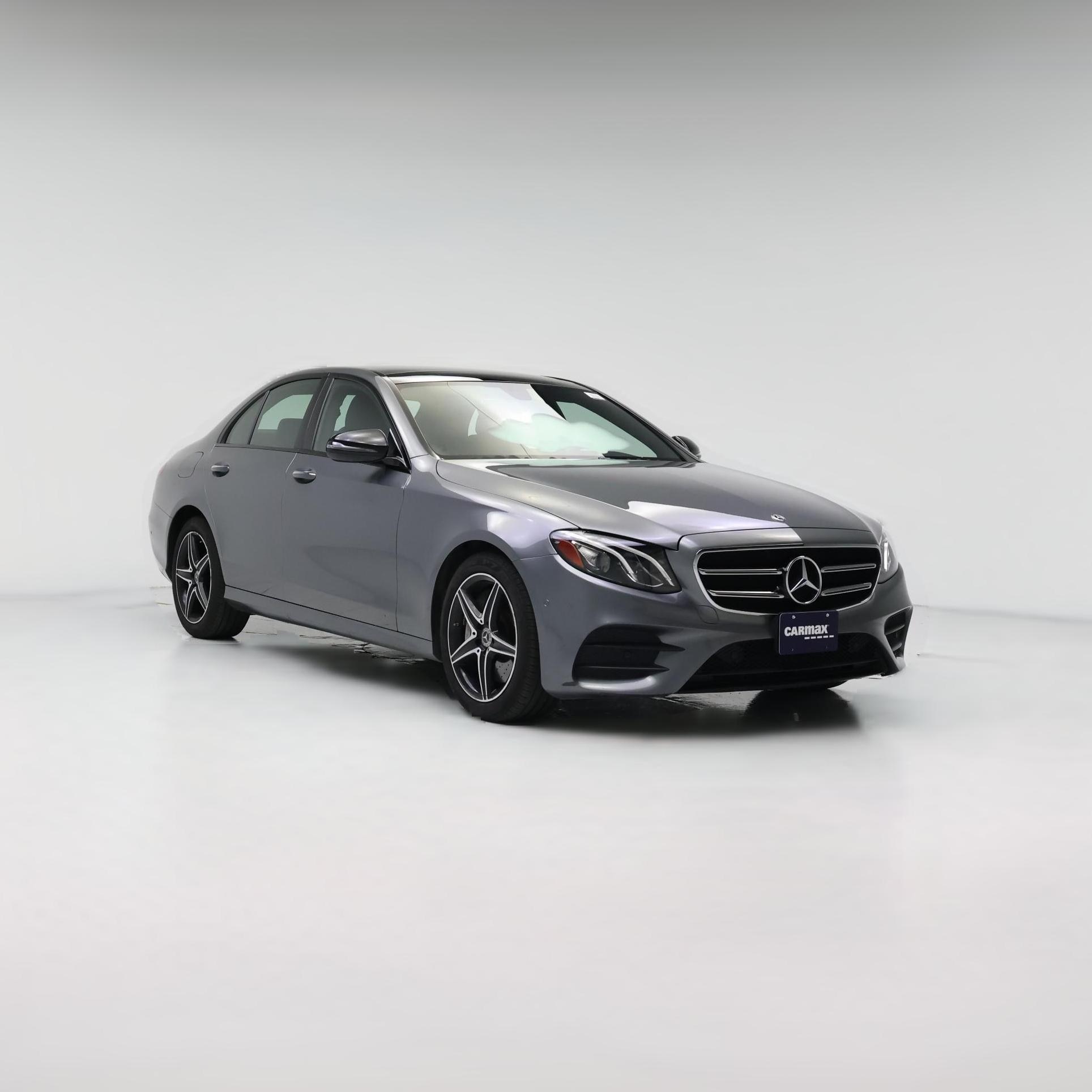 Thumbnail: 2018 Mercedes-Benz E-Class - 1