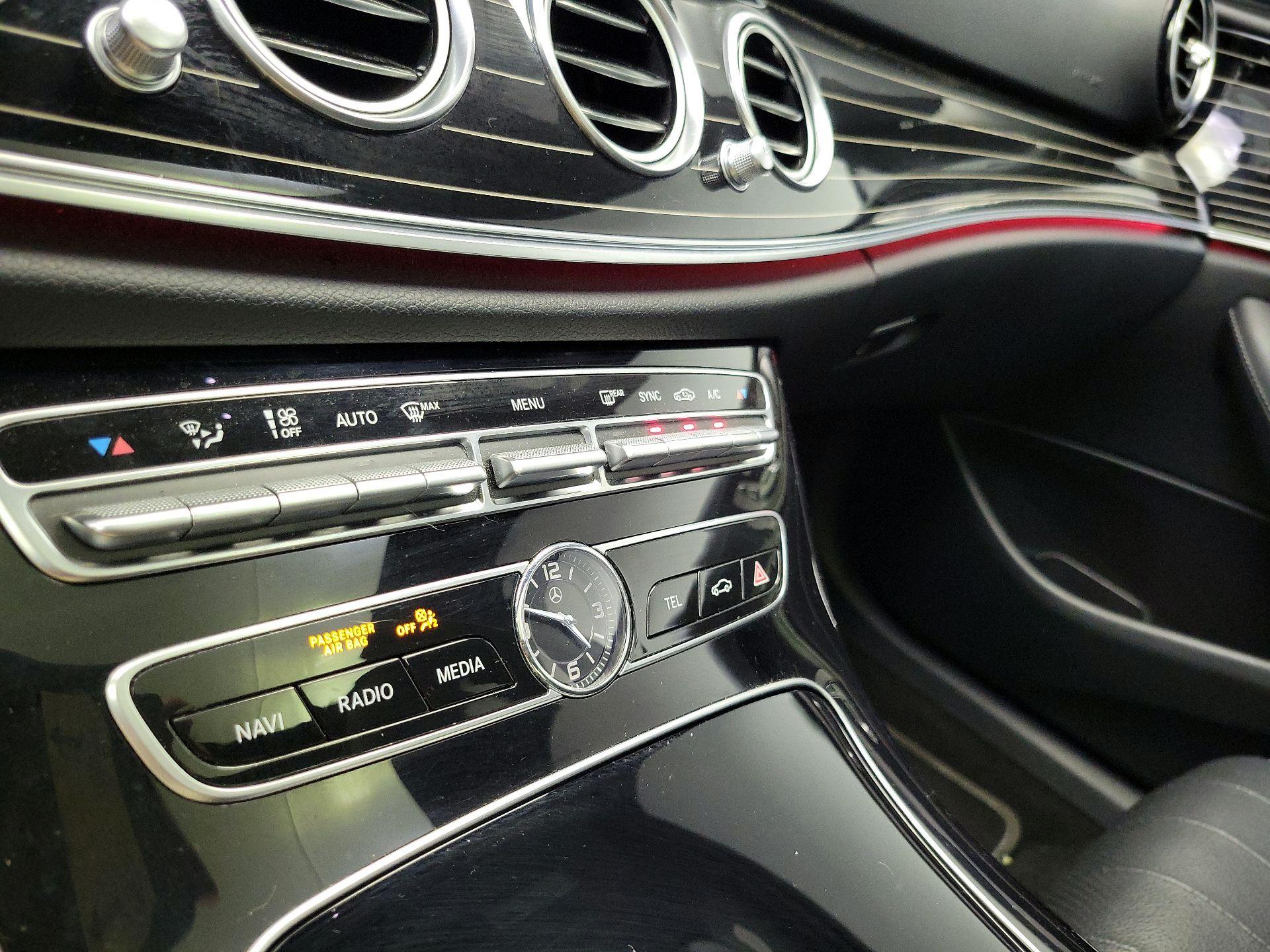 Thumbnail: 2018 Mercedes-Benz E-Class - 17