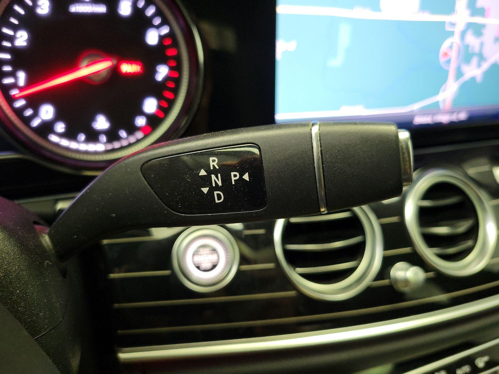 Thumbnail: 2018 Mercedes-Benz E-Class - 18