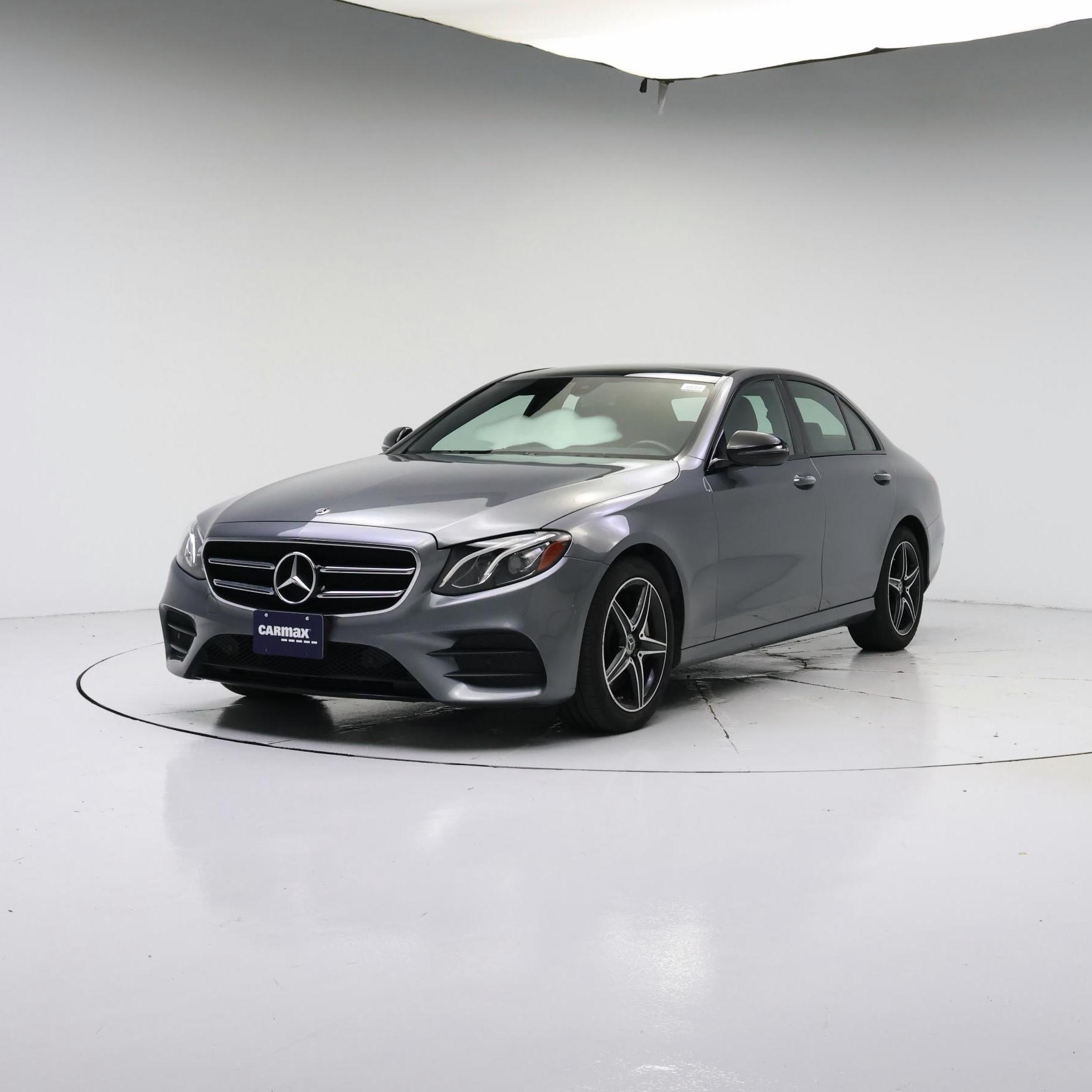 Thumbnail: 2018 Mercedes-Benz E-Class - 4