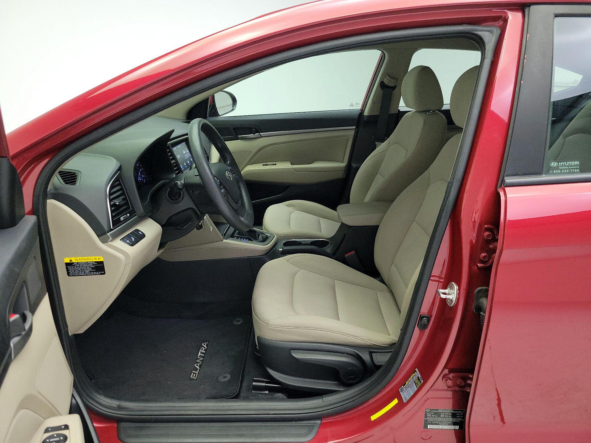 Thumbnail: 2018 Hyundai Elantra - 11