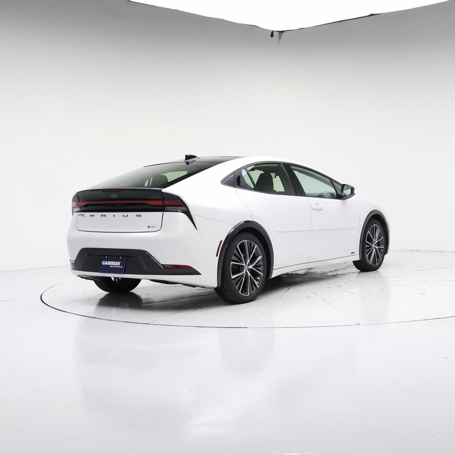 Thumbnail: 2023 Toyota Prius - 8