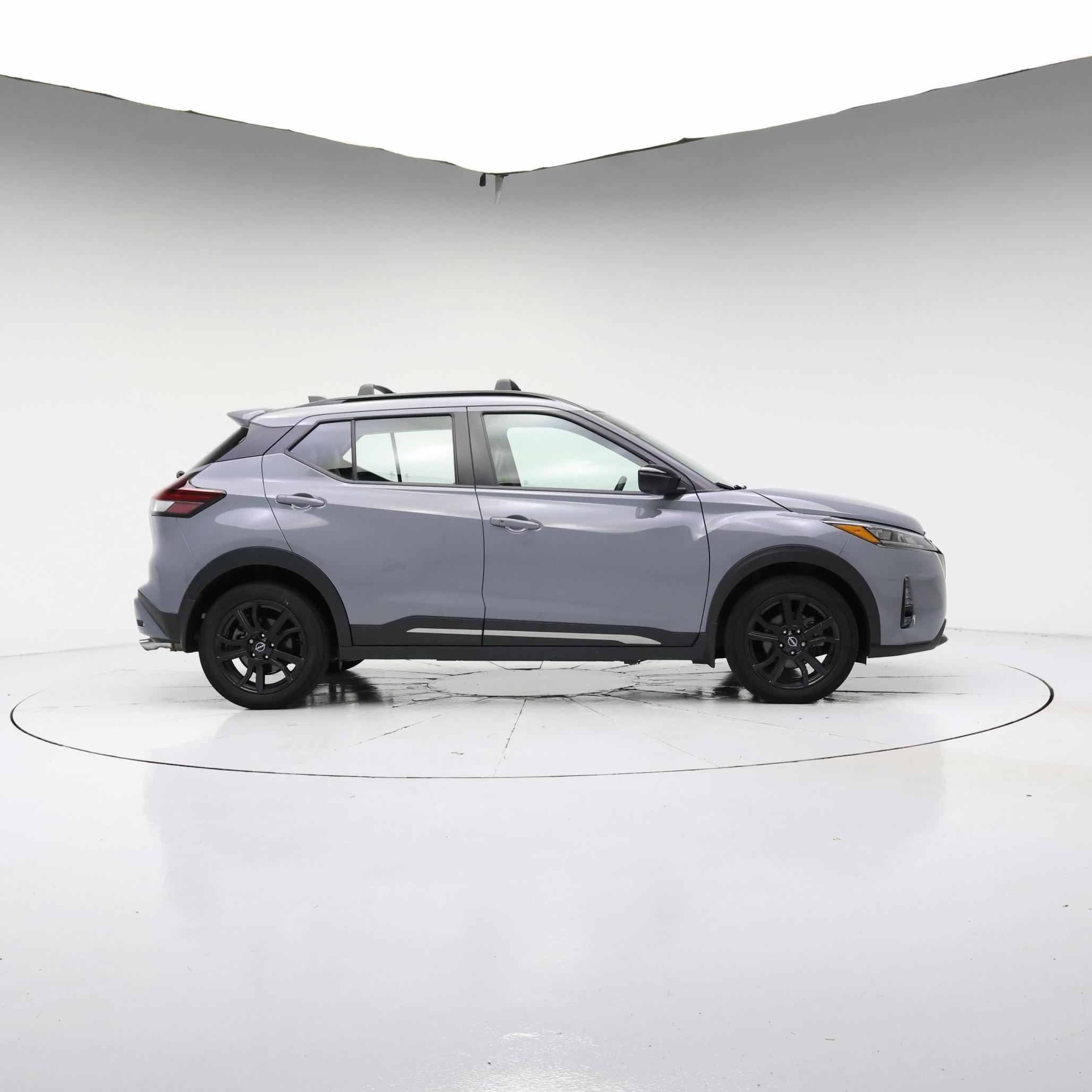 Thumbnail: 2024 Nissan Kicks - 7