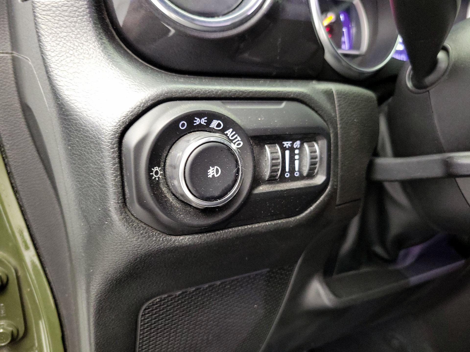 Thumbnail: 2022 Jeep Wrangler - 13