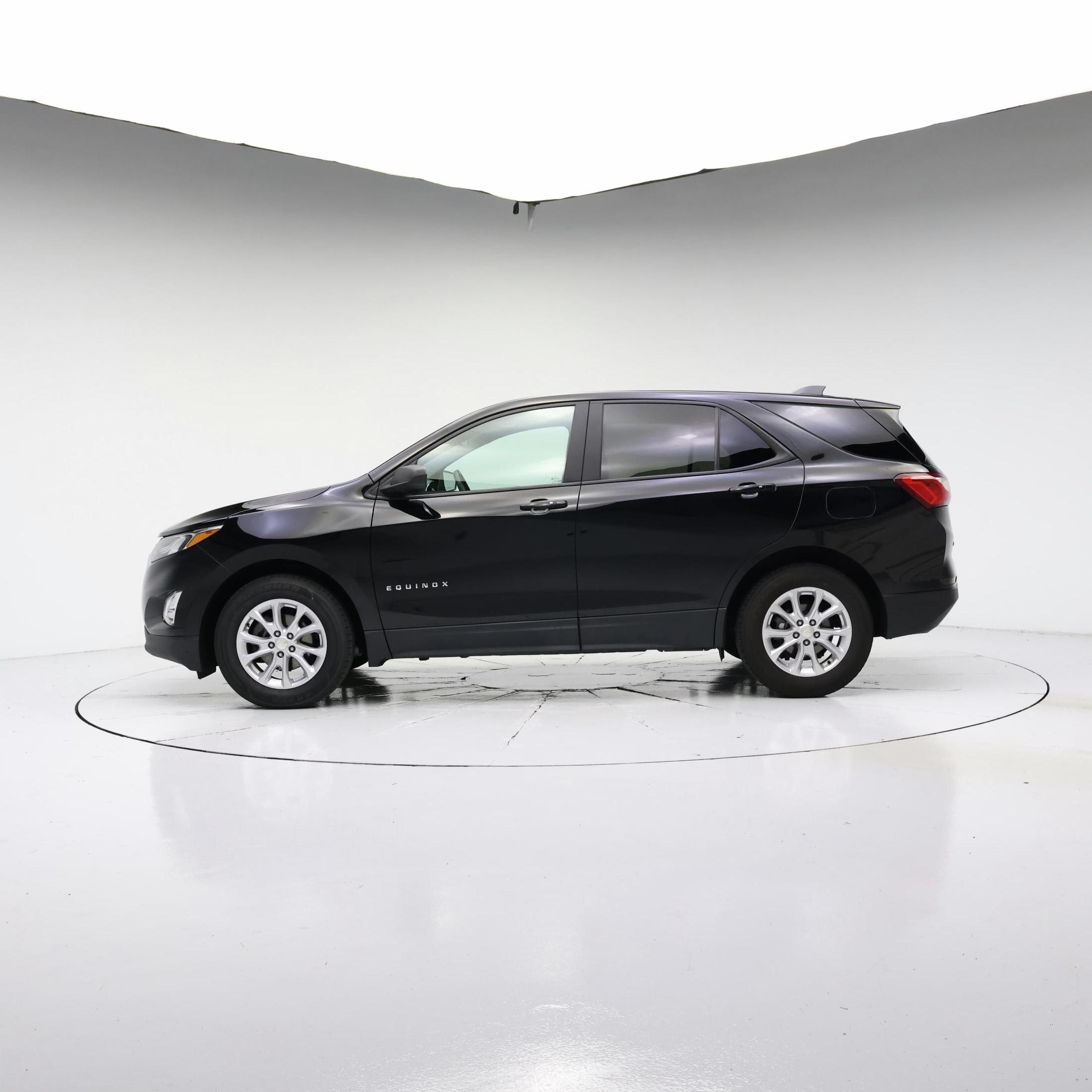 Thumbnail: 2019 Chevrolet Equinox - 3