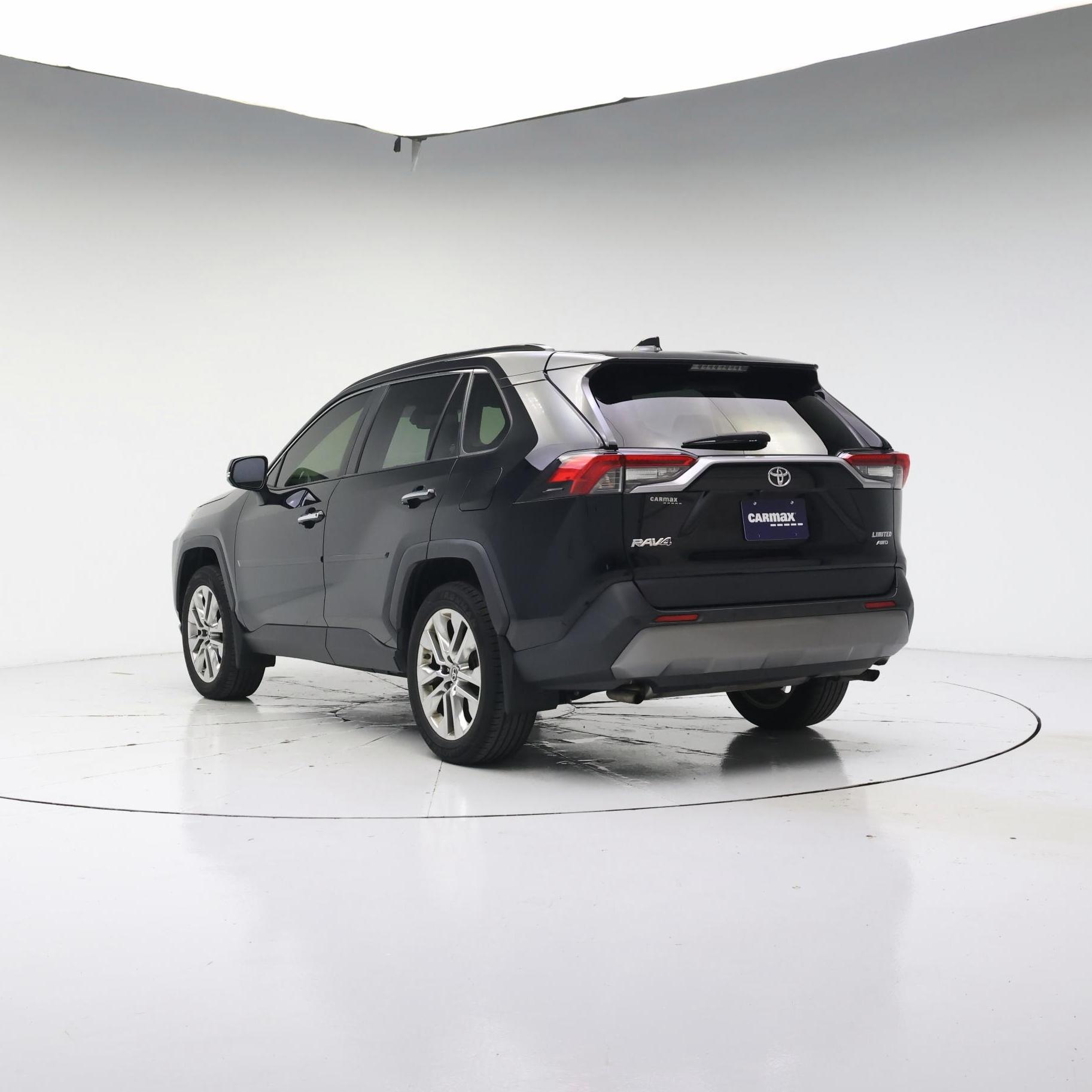 Thumbnail: 2019 Toyota RAV4 - 2