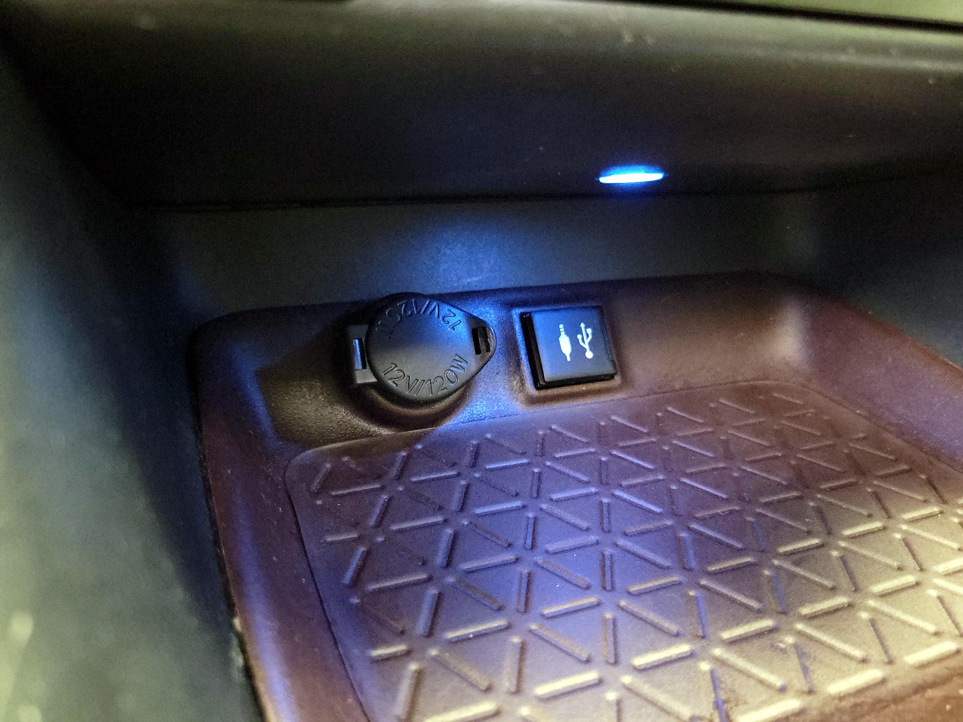 Thumbnail: 2019 Toyota RAV4 - 19