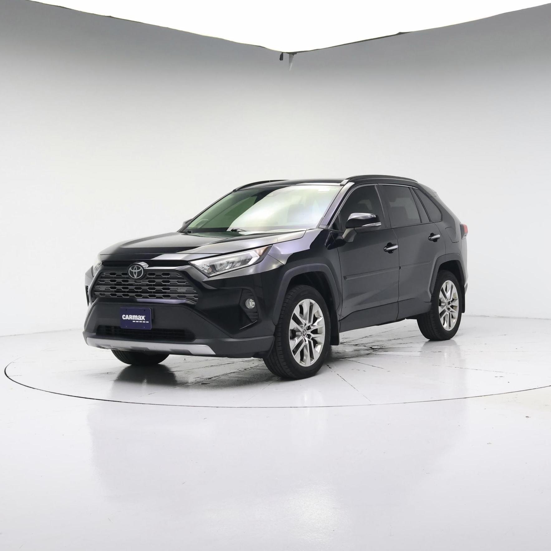 Thumbnail: 2019 Toyota RAV4 - 4