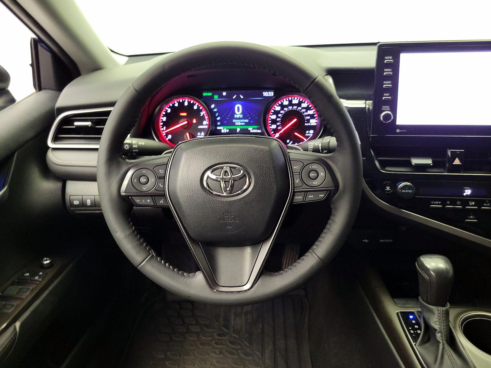 Thumbnail: 2023 Toyota Camry - 10